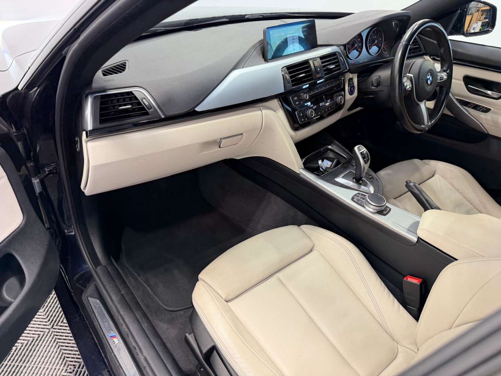 2020 BMW 4 SERIES 2.0 420d Gran Coupe M Sport Auto 5dr - vehicle photo 16 for sale on PureCar