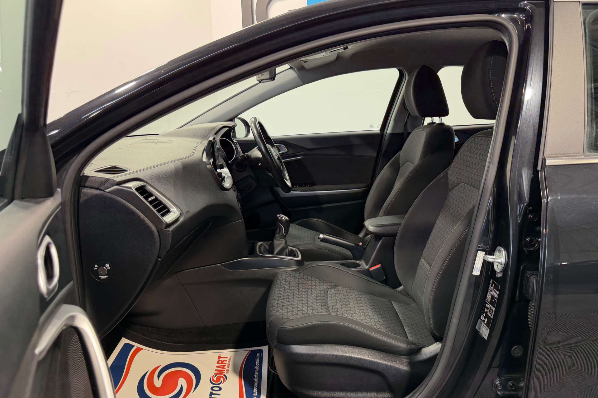 2020 Kia XCEED 1.6 XCeed 2 CRDi ISG 5dr - vehicle photo 13 for sale on PureCar