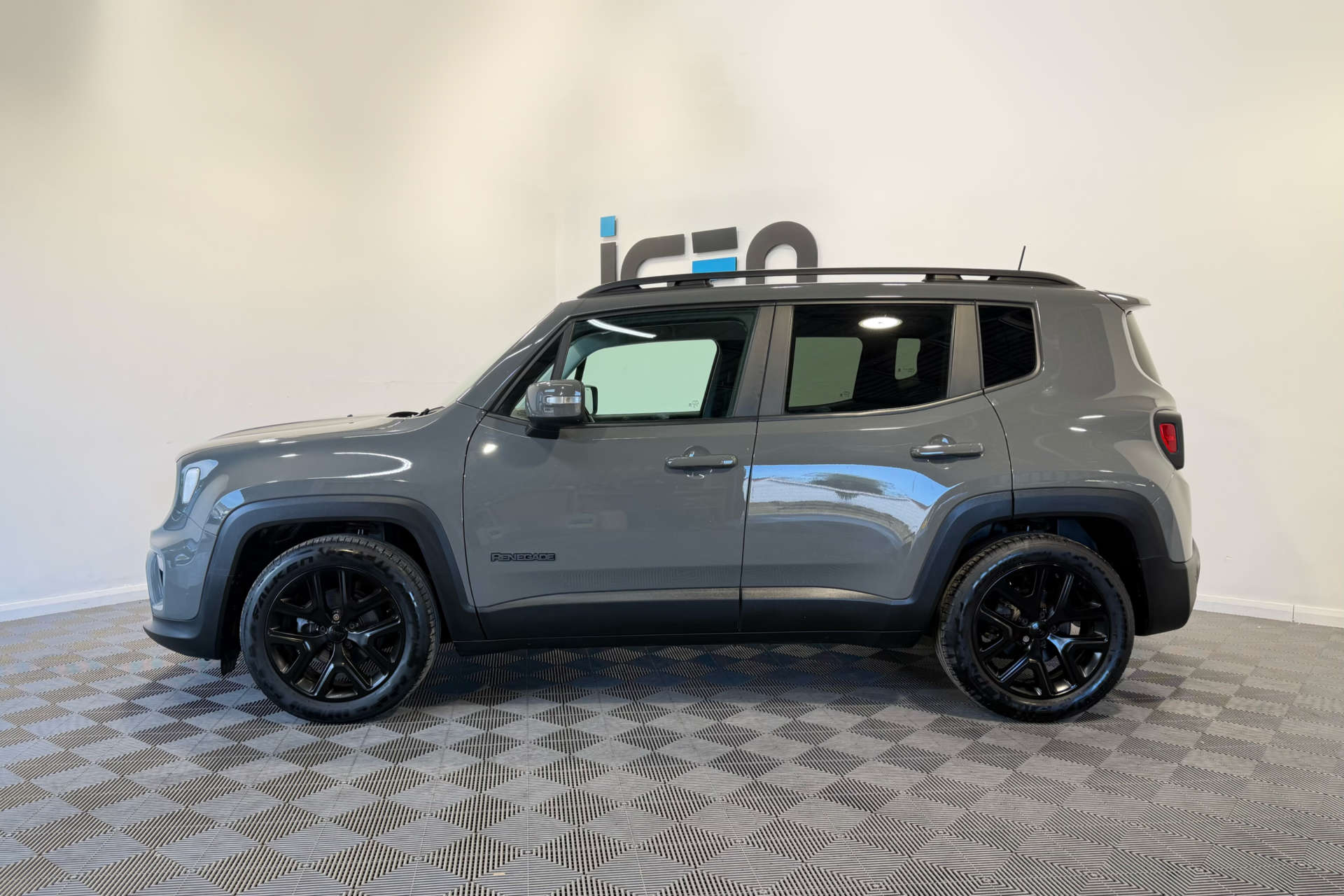 2021 Jeep RENEGADE 1.0 Renegade Night Eagle 5dr - vehicle photo 4 for sale on PureCar