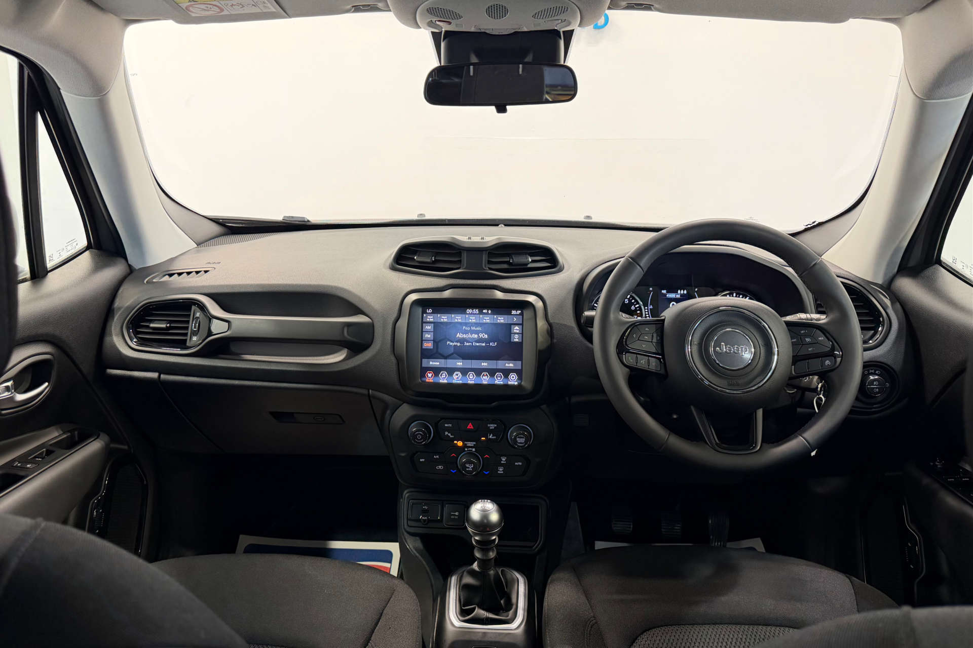 2021 Jeep RENEGADE 1.0 Renegade Night Eagle 5dr - vehicle photo 19 for sale on PureCar