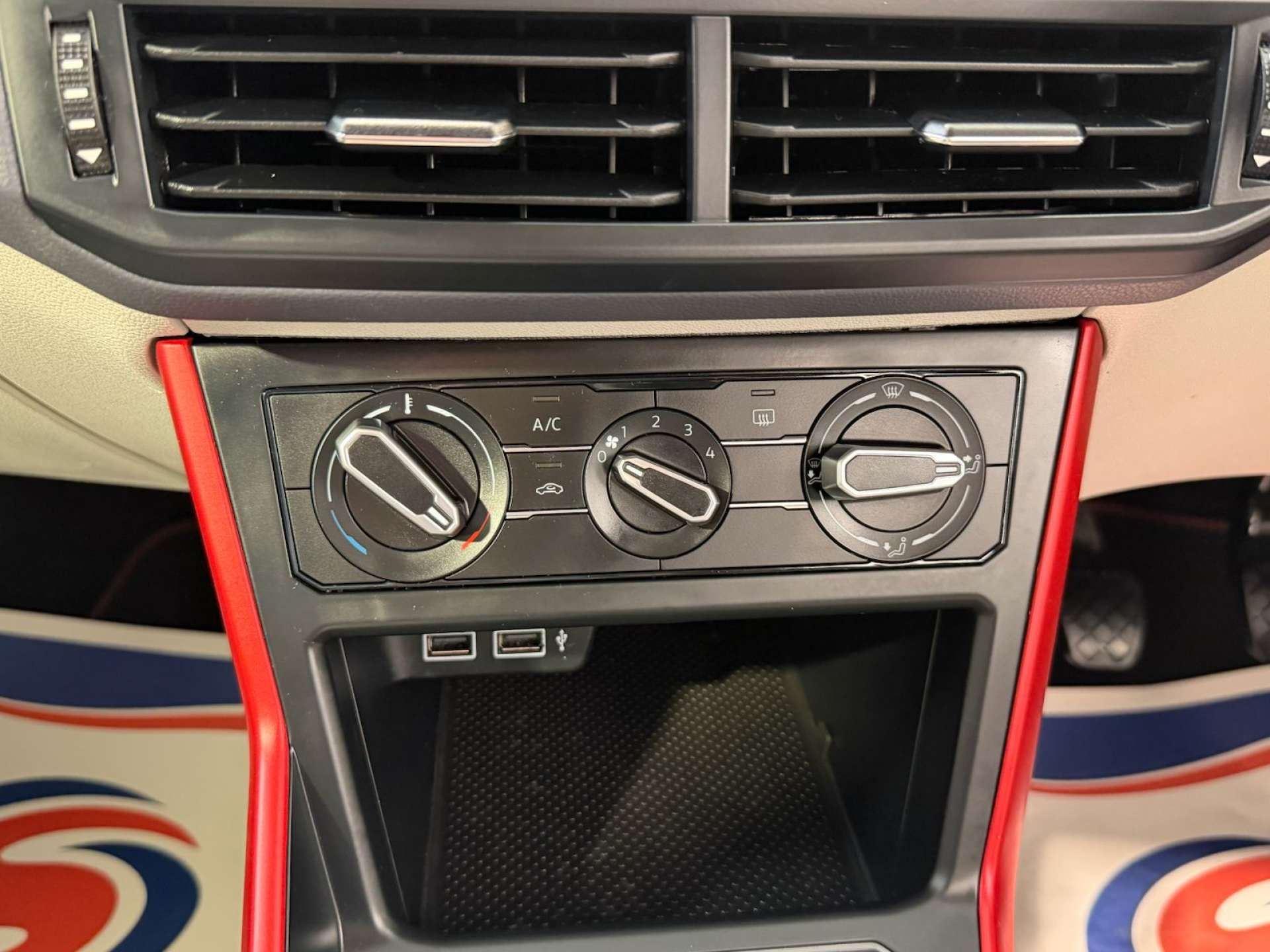 2019 Volkswagen POLO 1.0 Polo Beats TSi 5dr - vehicle photo 18 for sale on PureCar