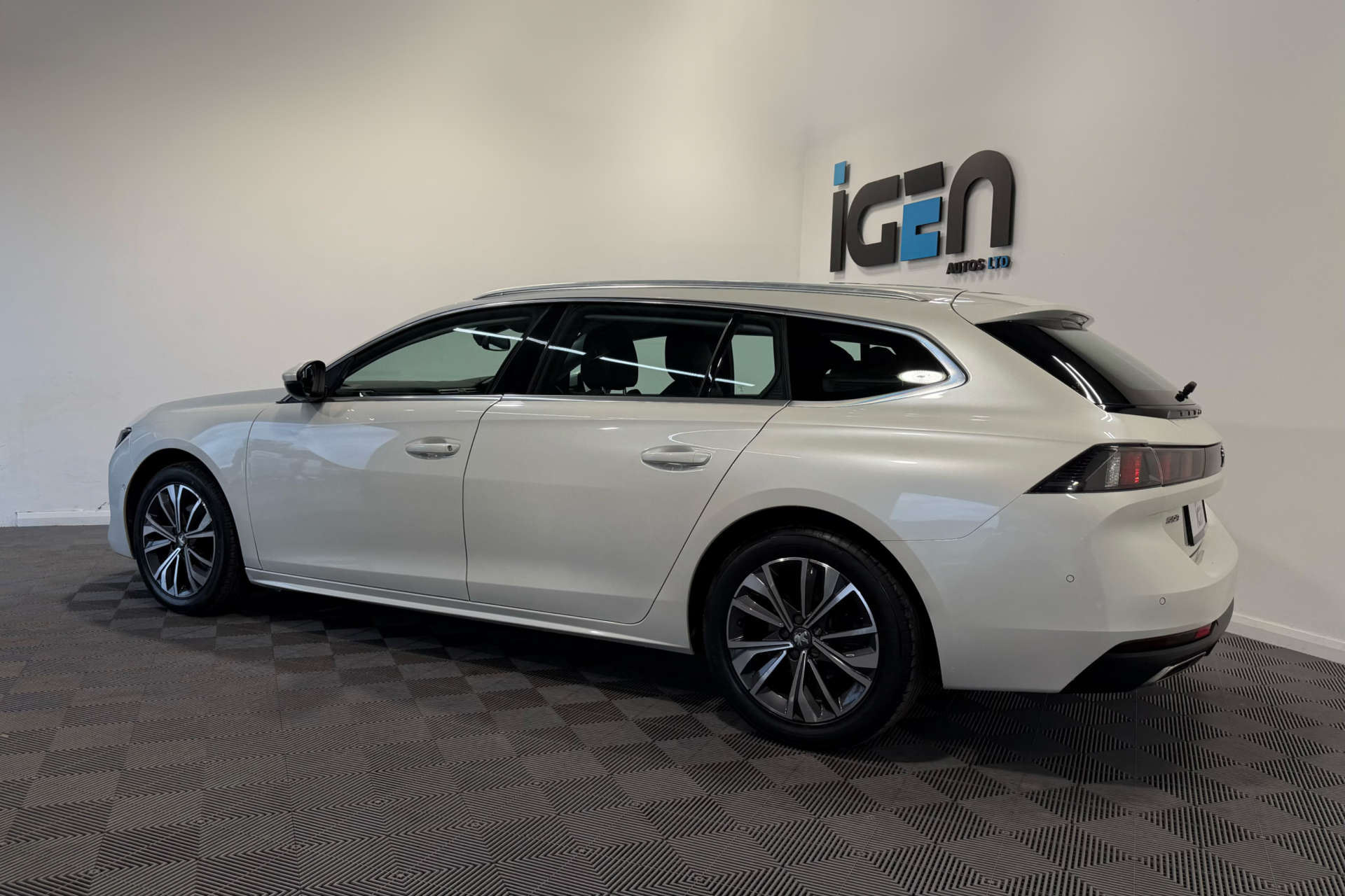 2020 Peugeot 1.5 508 Allure SW Blue HDi S/S Auto 5dr - vehicle photo 7 for sale on PureCar