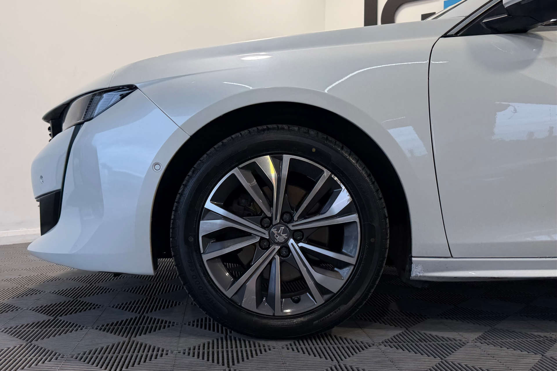 2020 Peugeot 1.5 508 Allure SW Blue HDi S/S Auto 5dr - vehicle photo 10 for sale on PureCar