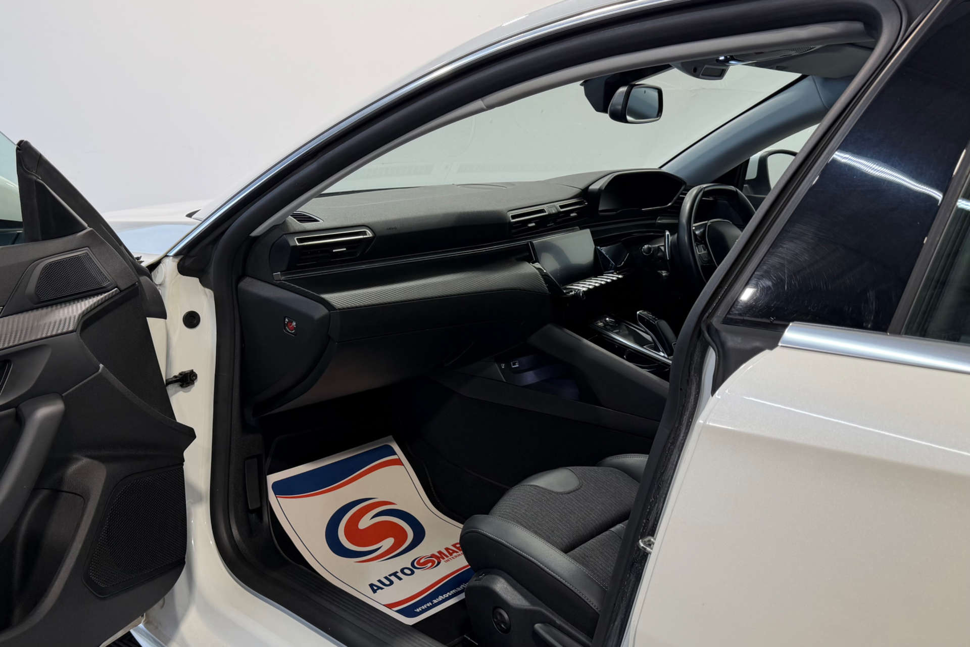 2020 Peugeot 1.5 508 Allure SW Blue HDi S/S Auto 5dr - vehicle photo 12 for sale on PureCar