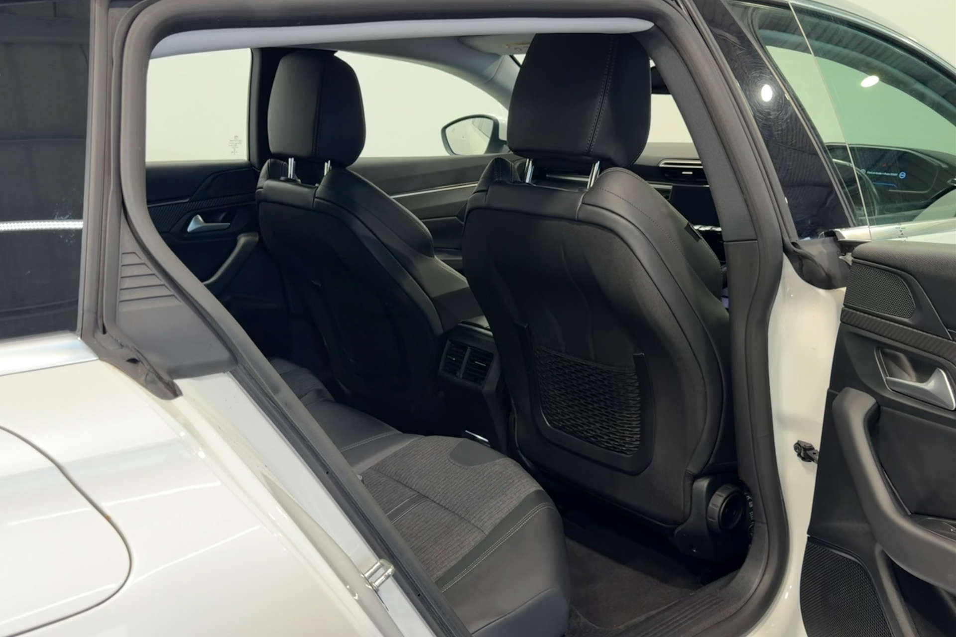 2020 Peugeot 1.5 508 Allure SW Blue HDi S/S Auto 5dr - vehicle photo 27 for sale on PureCar