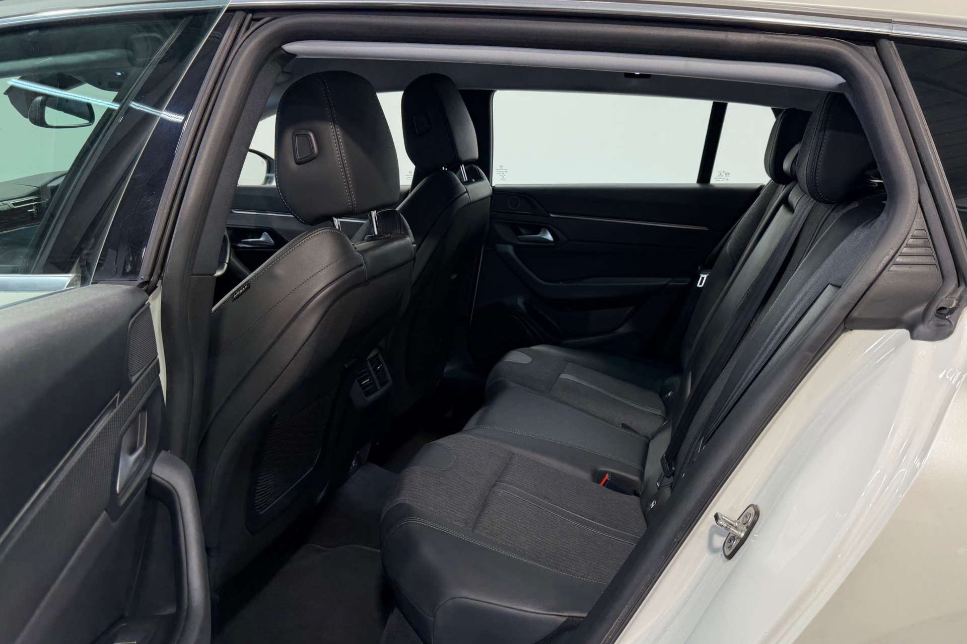 2020 Peugeot 1.5 508 Allure SW Blue HDi S/S Auto 5dr - vehicle photo 30 for sale on PureCar