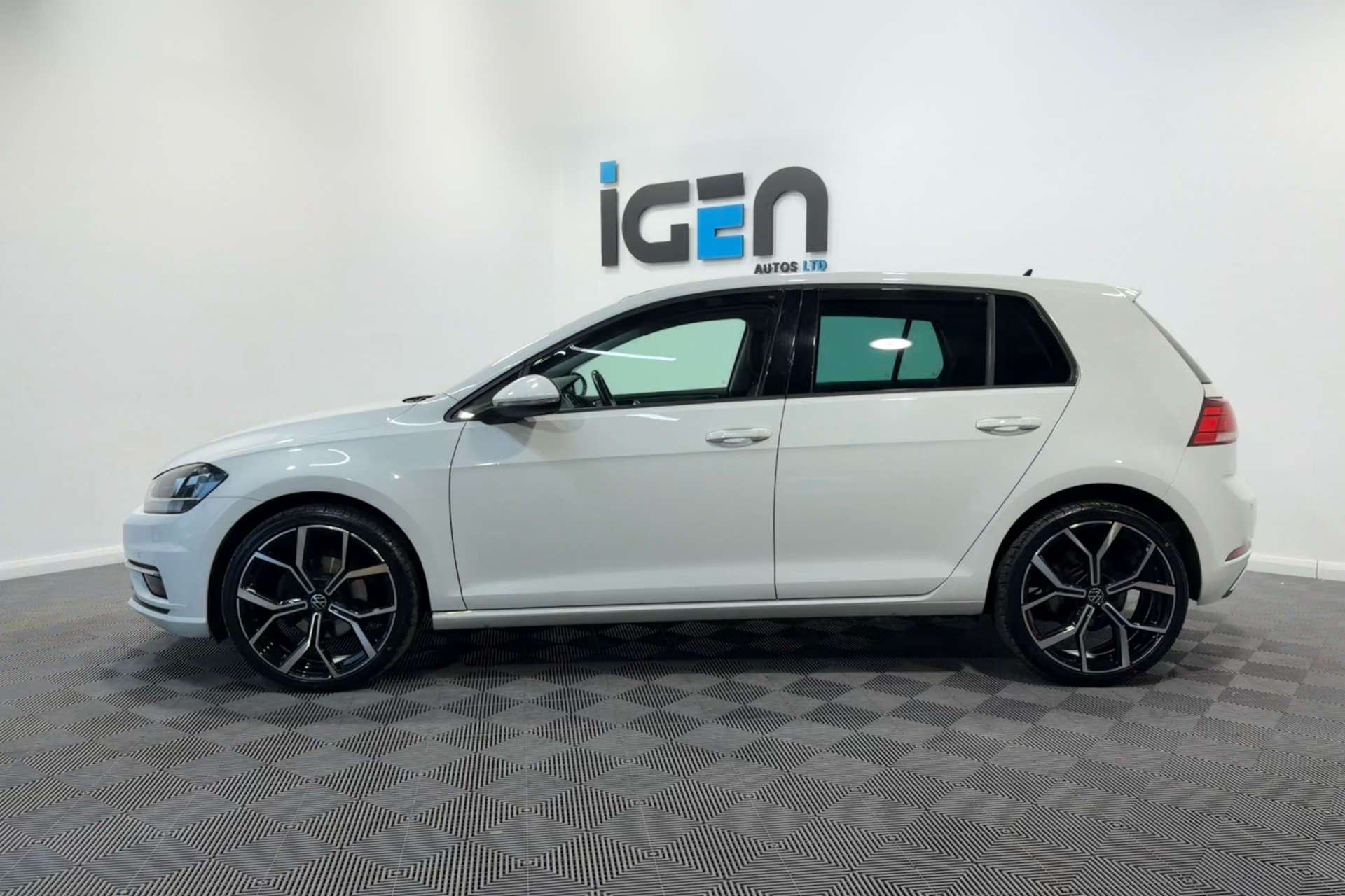 2019 Volkswagen GOLF 1.6 Golf Match TDI 5dr - vehicle photo 4 for sale on PureCar