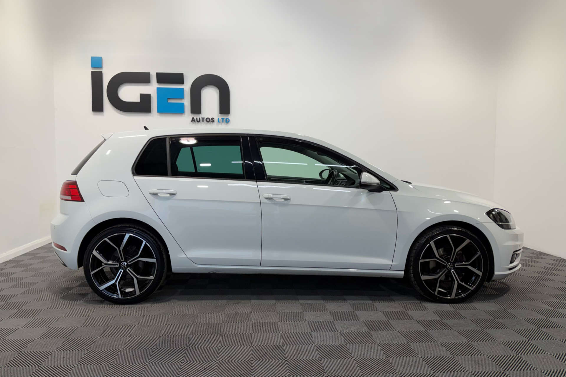 2019 Volkswagen GOLF 1.6 Golf Match TDI 5dr - vehicle photo 5 for sale on PureCar
