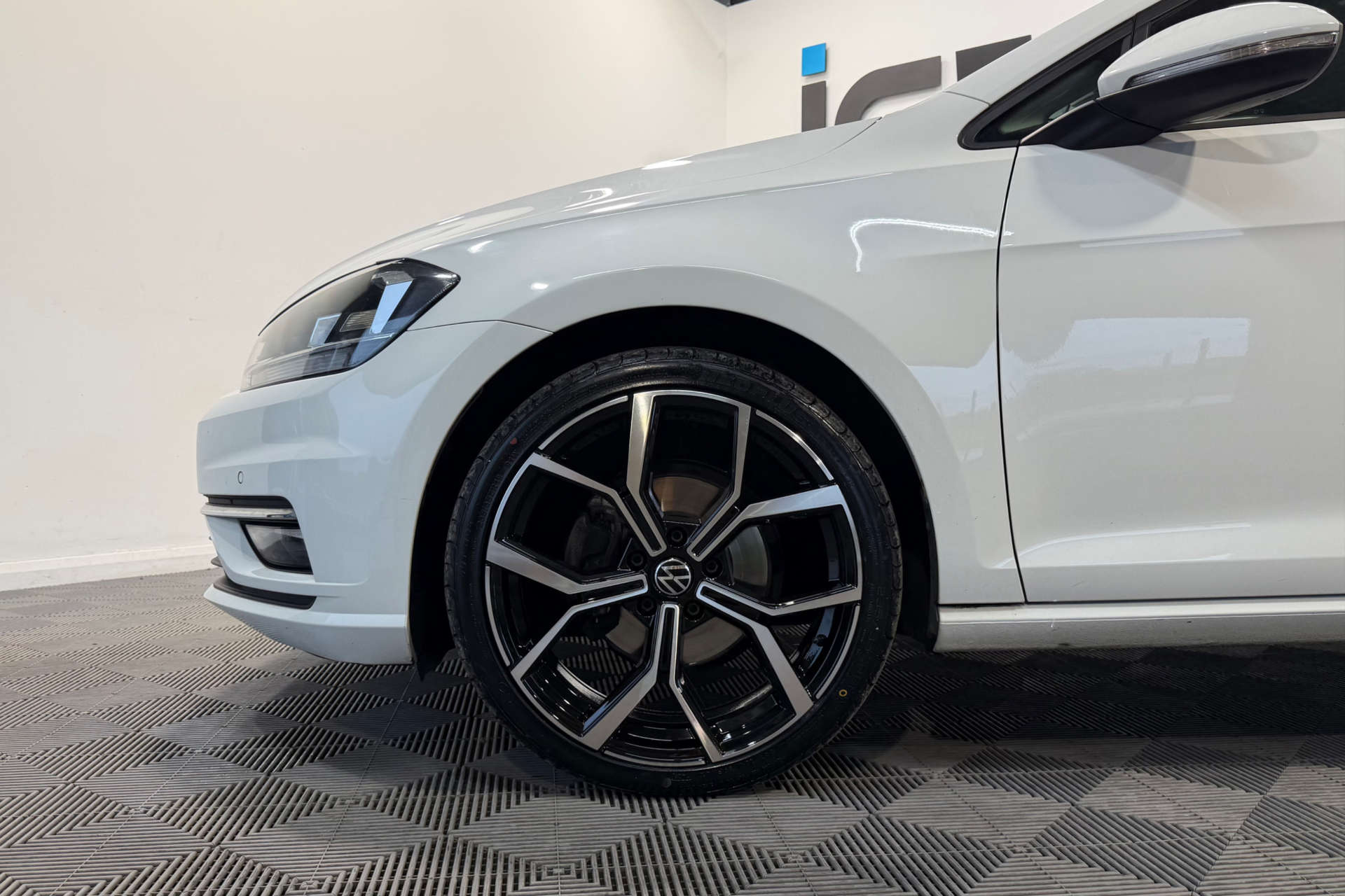 2019 Volkswagen GOLF 1.6 Golf Match TDI 5dr - vehicle photo 10 for sale on PureCar