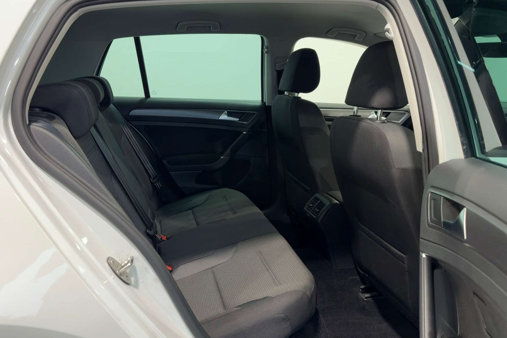 2019 Volkswagen GOLF 1.6 Golf Match TDI 5dr - vehicle photo 26 for sale on PureCar