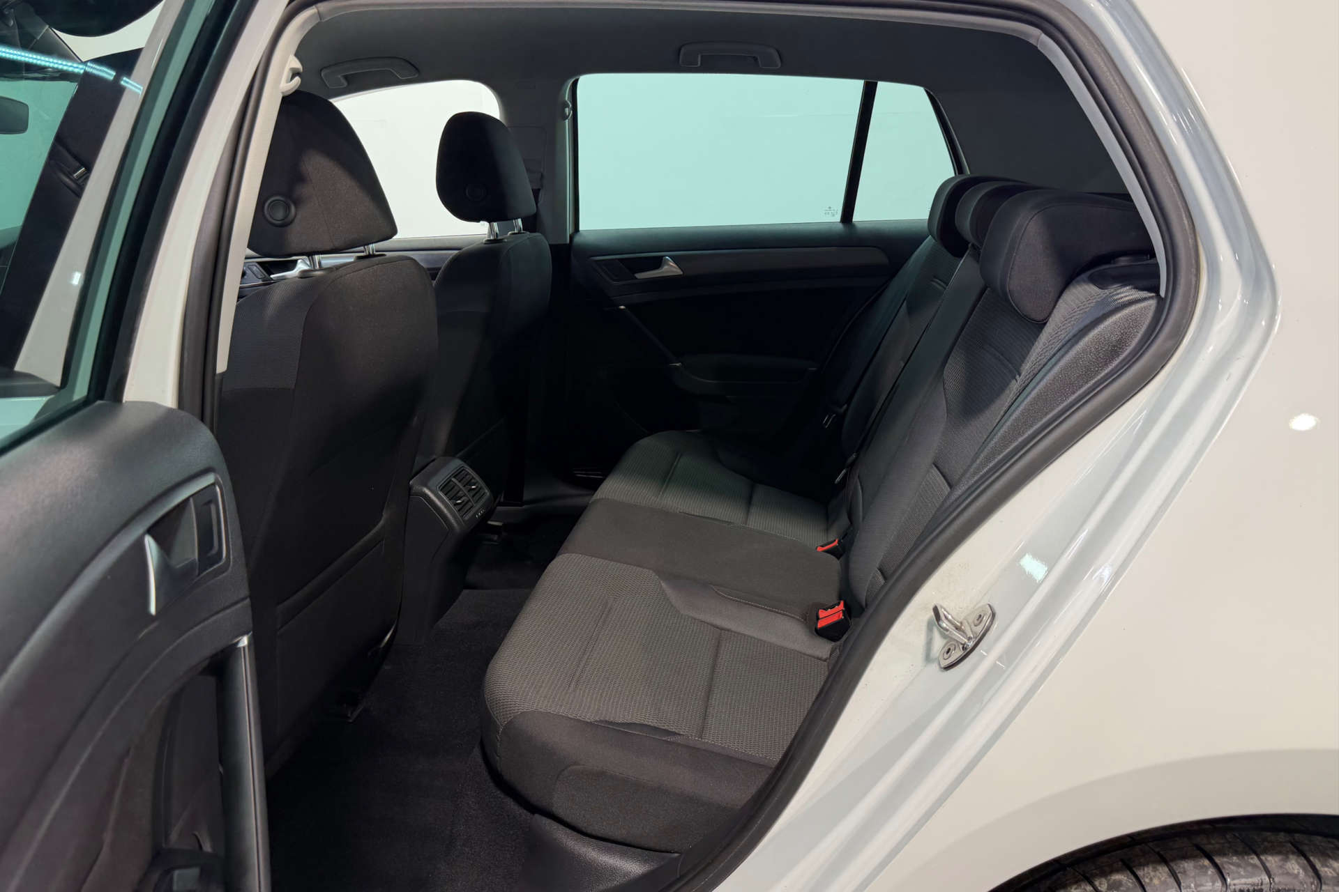 2019 Volkswagen GOLF 1.6 Golf Match TDI 5dr - vehicle photo 28 for sale on PureCar