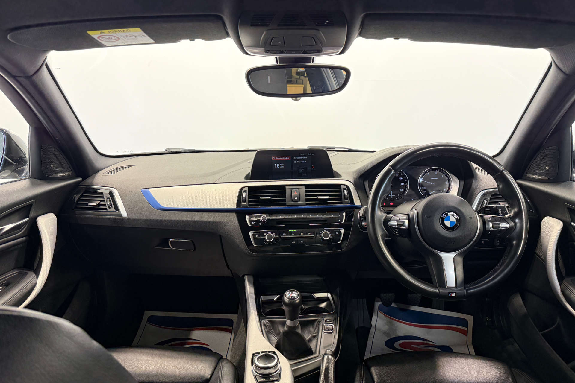 2018 BMW 1 SERIES 2.0 118D M Sport Shadow Edition 5dr - vehicle photo 18 for sale on PureCar