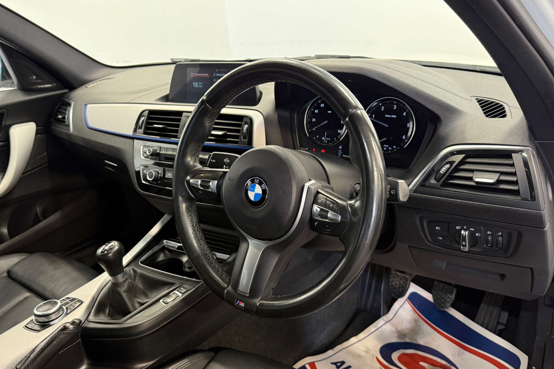 2018 BMW 1 SERIES 2.0 118D M Sport Shadow Edition 5dr - vehicle photo 21 for sale on PureCar