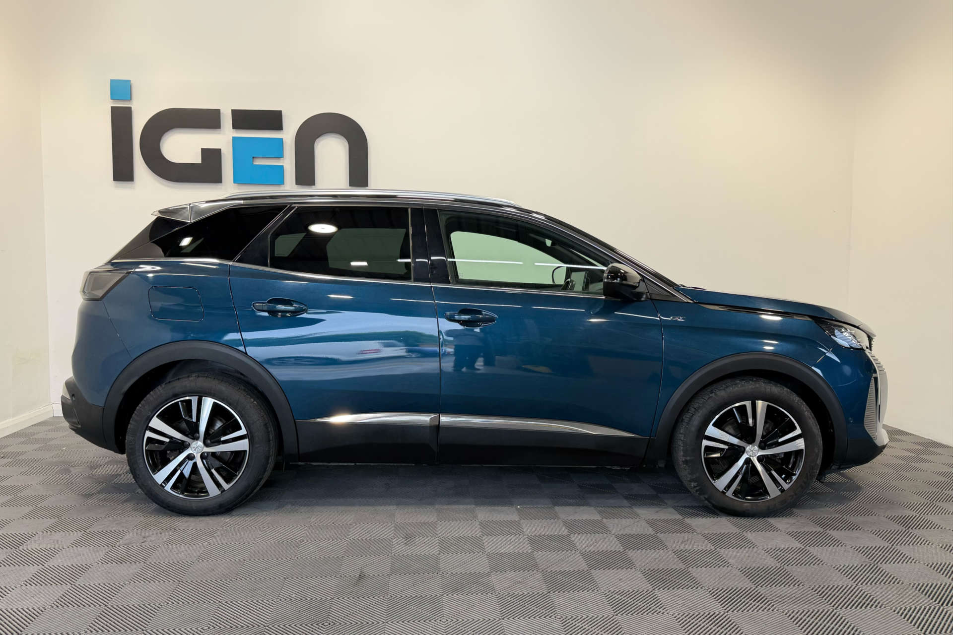 2022 Peugeot 1.5 3008 GT Blue HDi S/S 5dr - vehicle photo 5 for sale on PureCar