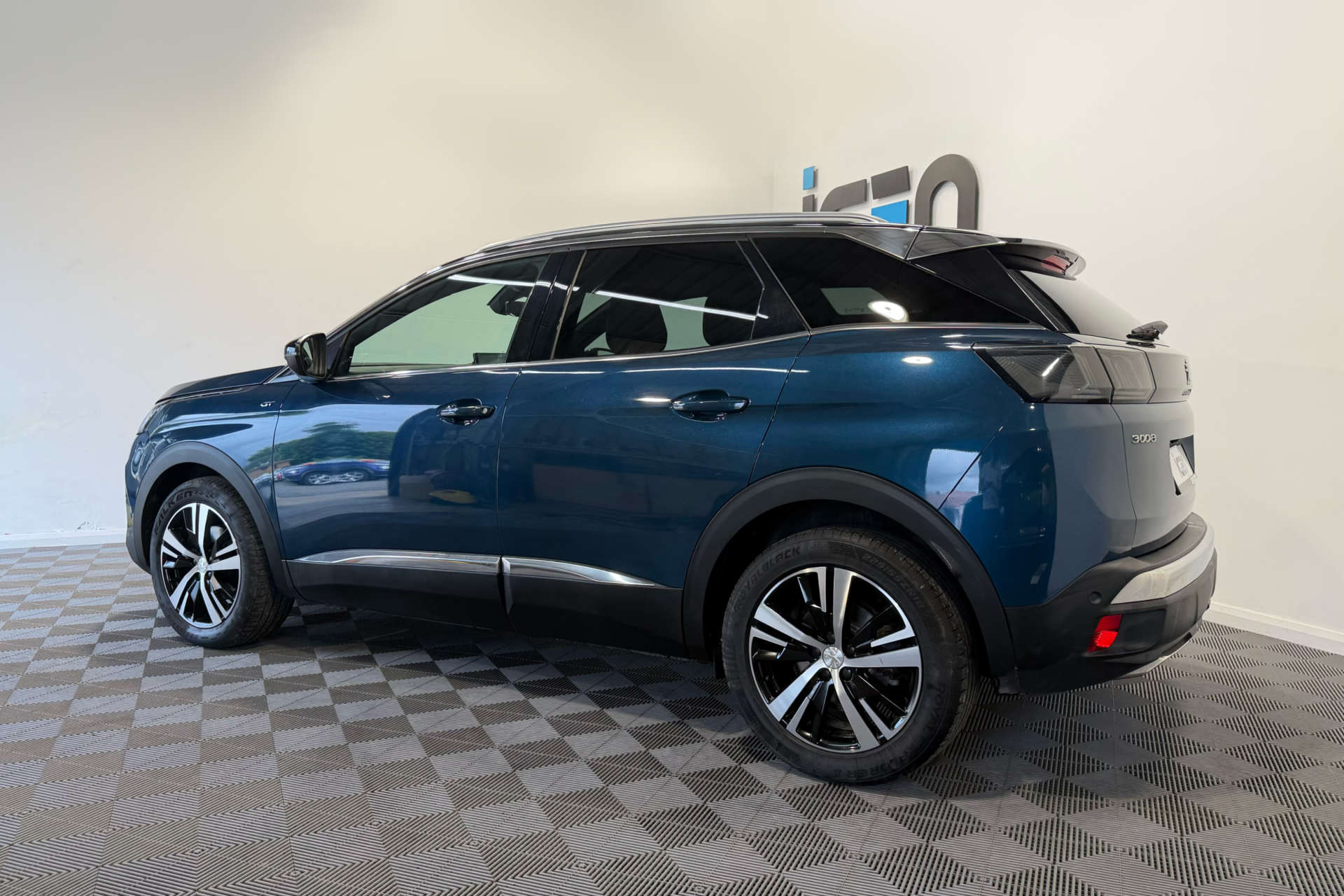 2022 Peugeot 1.5 3008 GT Blue HDi S/S 5dr - vehicle photo 6 for sale on PureCar