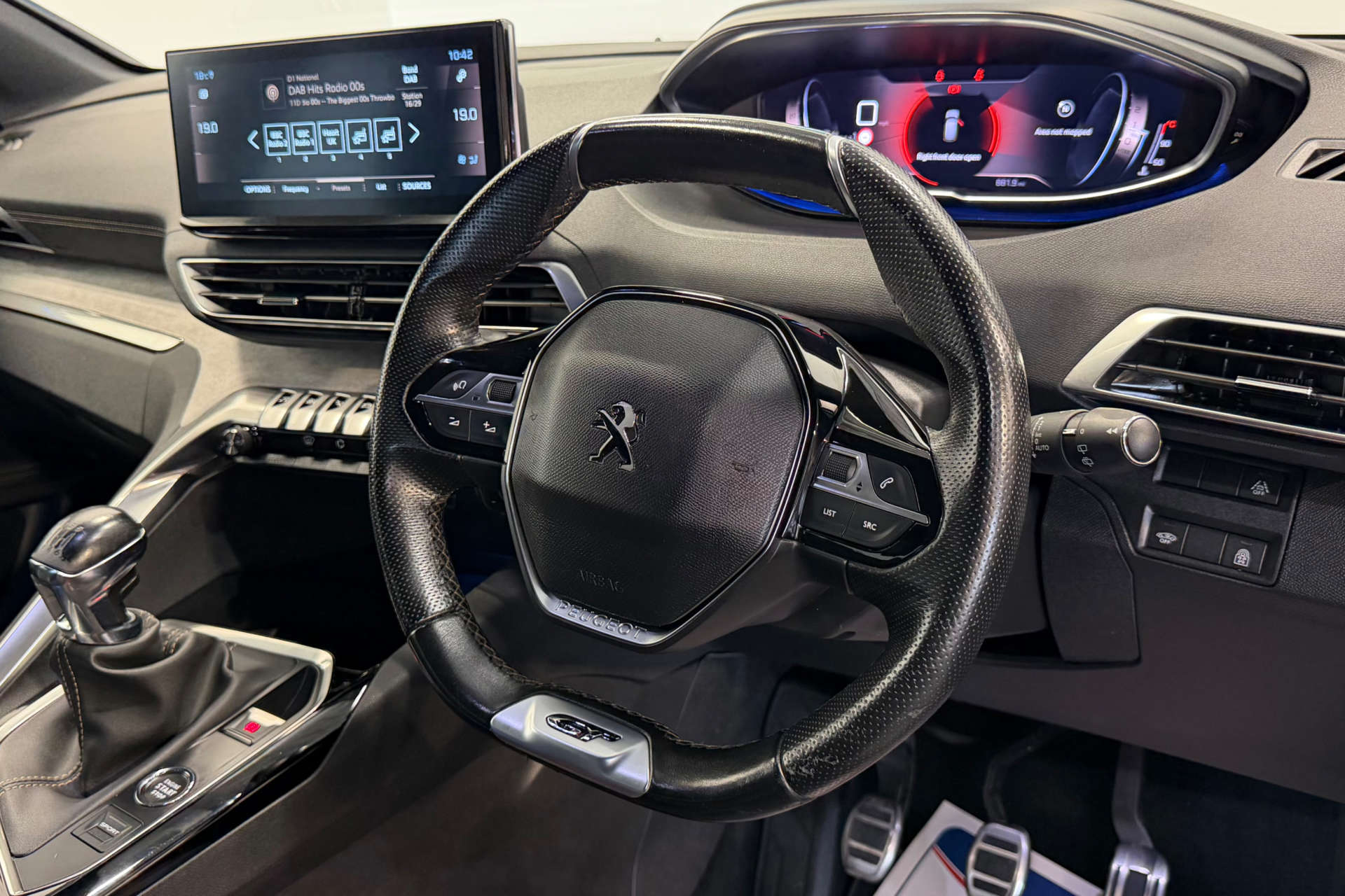 2022 Peugeot 1.5 3008 GT Blue HDi S/S 5dr - vehicle photo 22 for sale on PureCar