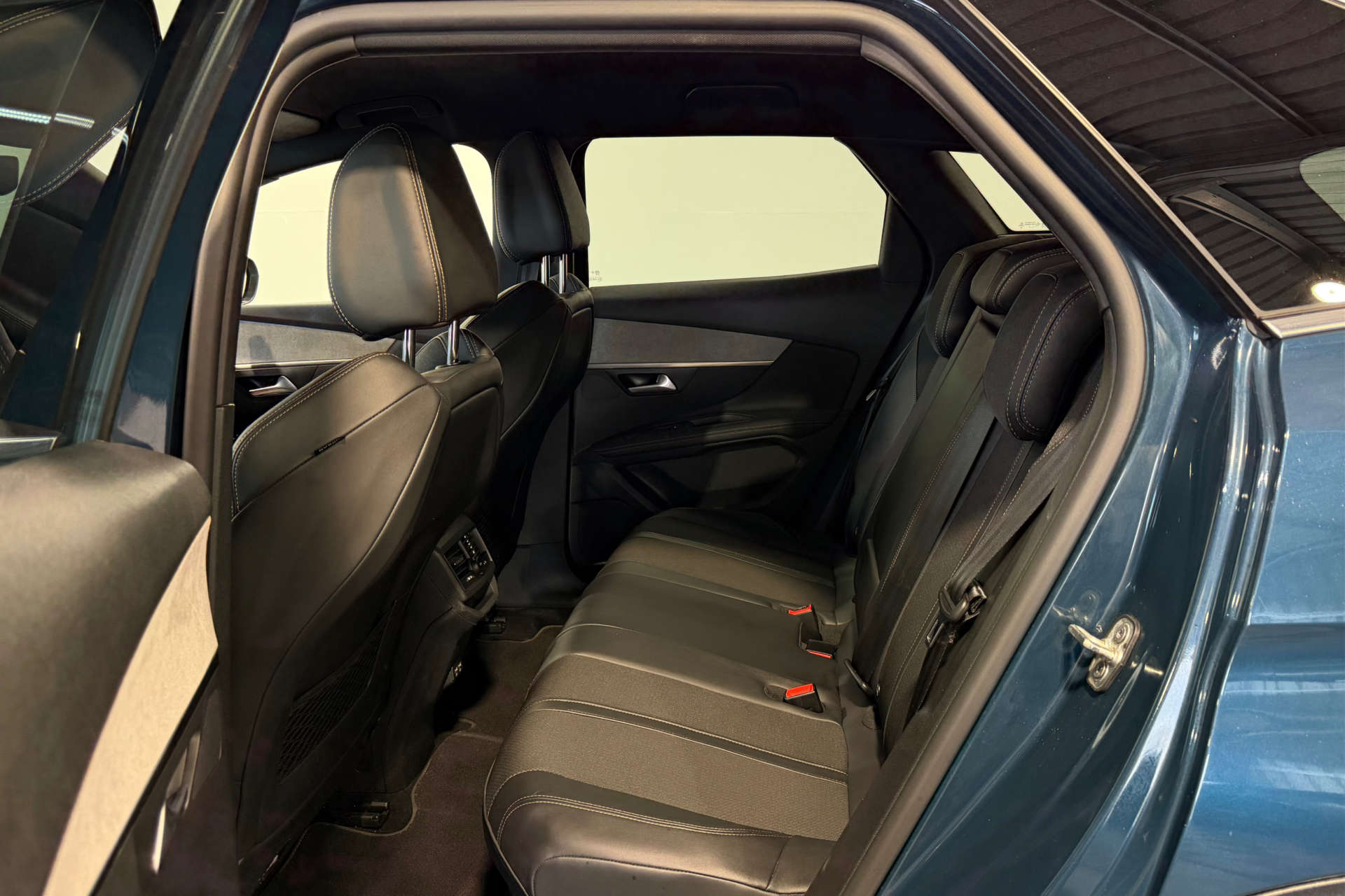 2022 Peugeot 1.5 3008 GT Blue HDi S/S 5dr - vehicle photo 30 for sale on PureCar