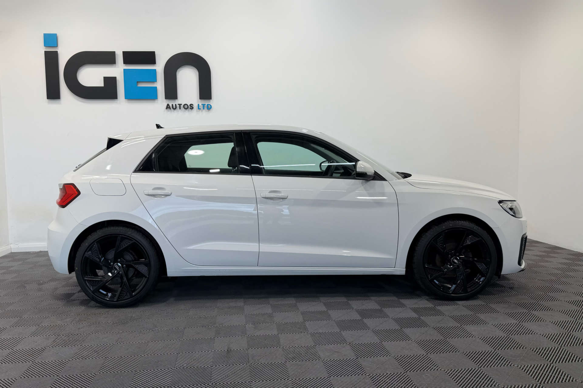 2022 Audi A1 1.0 A1 Sportback 25 TFSI Technik 5dr - vehicle photo 5 for sale on PureCar