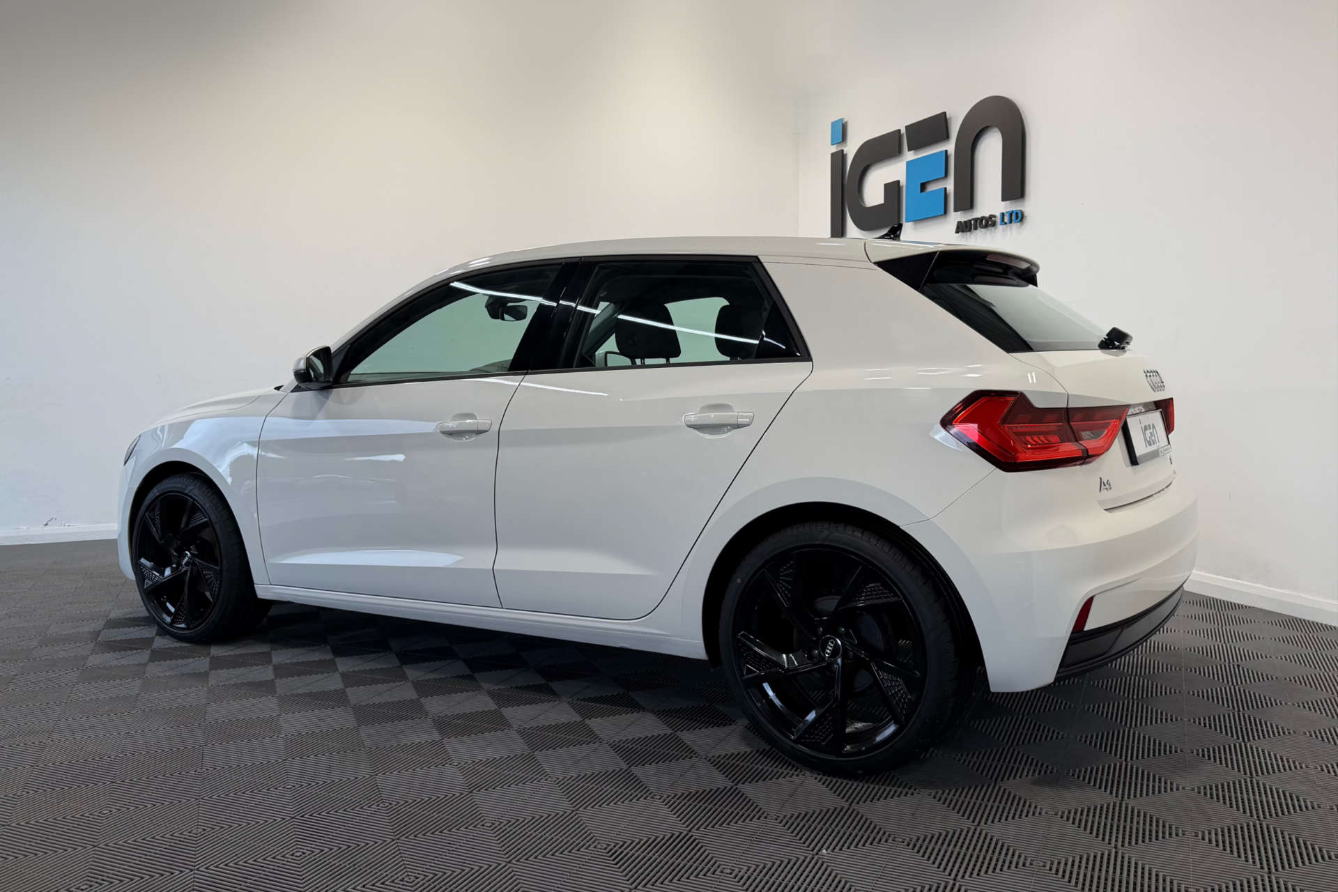 2022 Audi A1 1.0 A1 Sportback 25 TFSI Technik 5dr - vehicle photo 6 for sale on PureCar