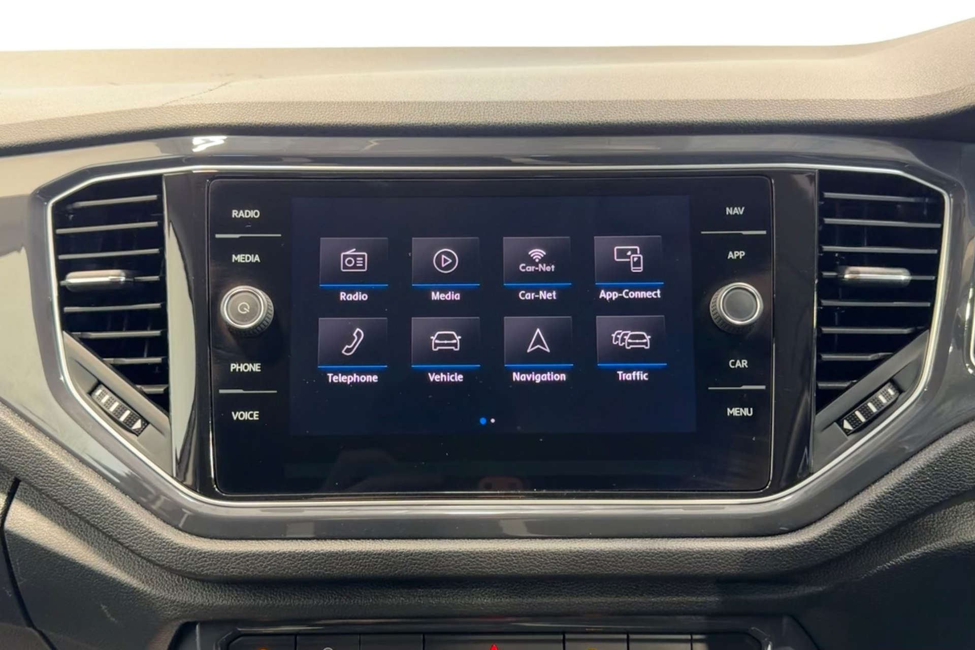 2018 Volkswagen T-ROC 1.6 T-Roc SEL TDI 5dr - vehicle photo 19 for sale on PureCar