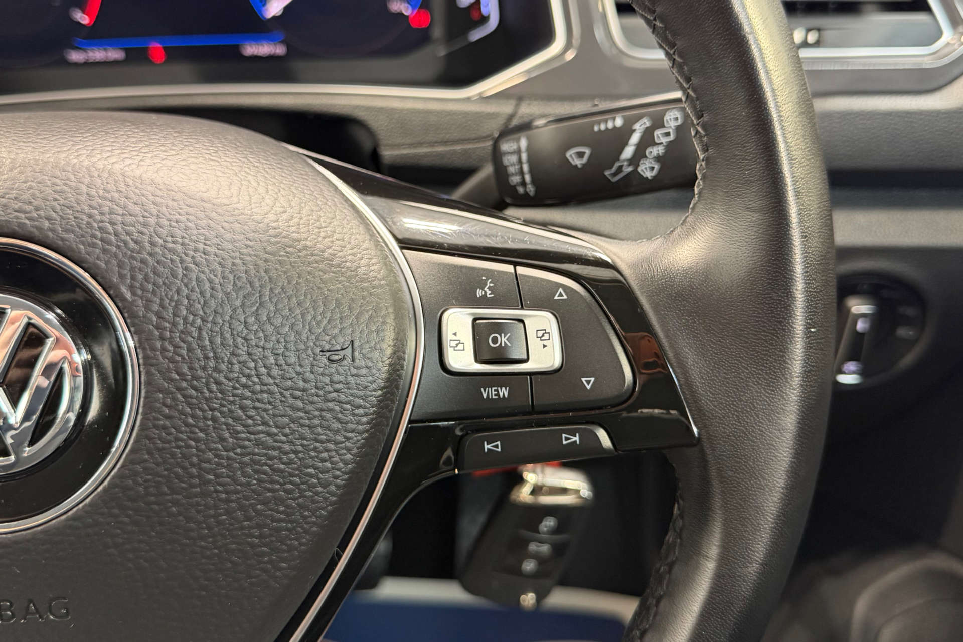 2018 Volkswagen T-ROC 1.6 T-Roc SEL TDI 5dr - vehicle photo 25 for sale on PureCar