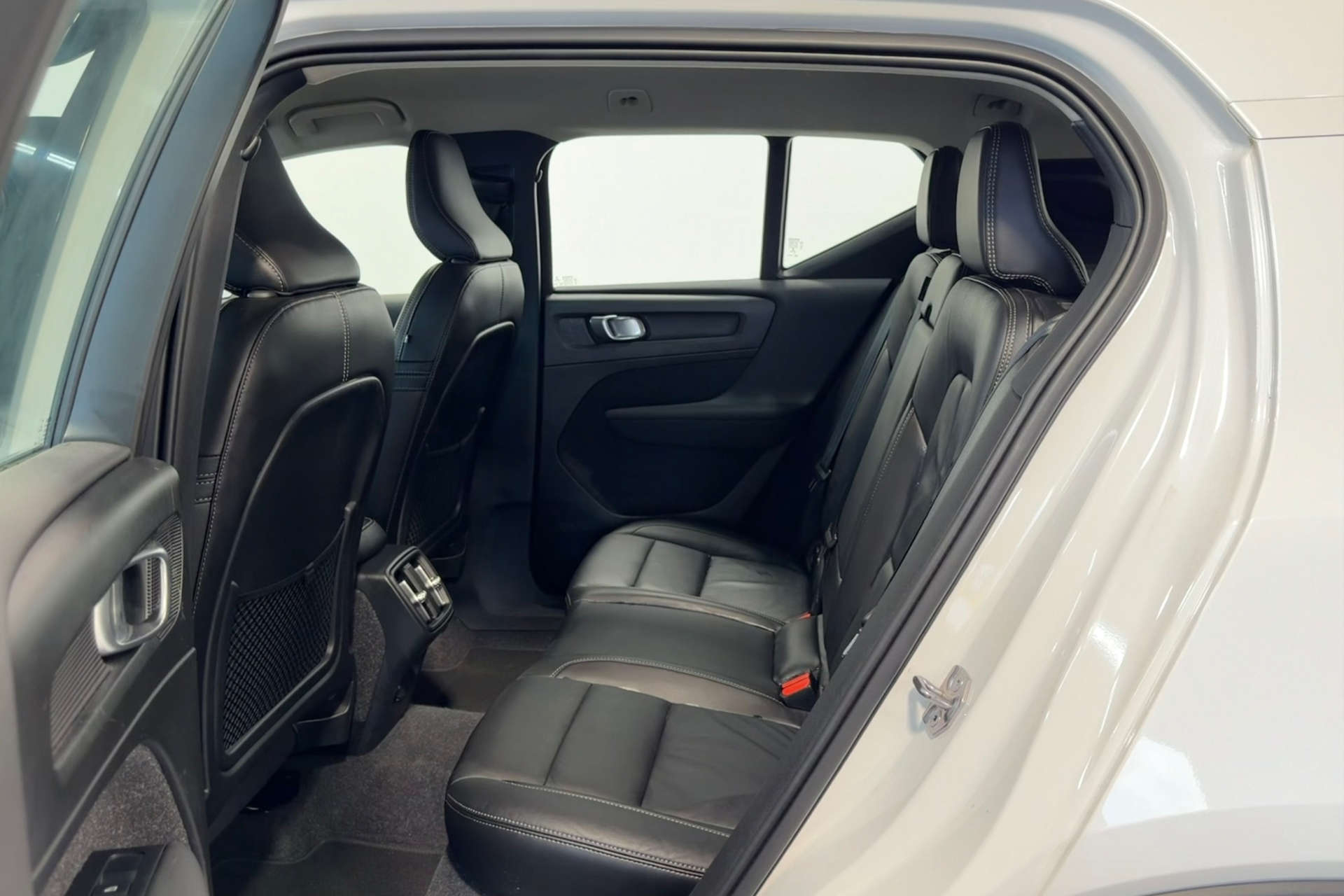 2021 Volvo XC40 2.0 XC40 Inscription Pro B4 MHEV AWD Auto 4WD 5dr - vehicle photo 30 for sale on PureCar