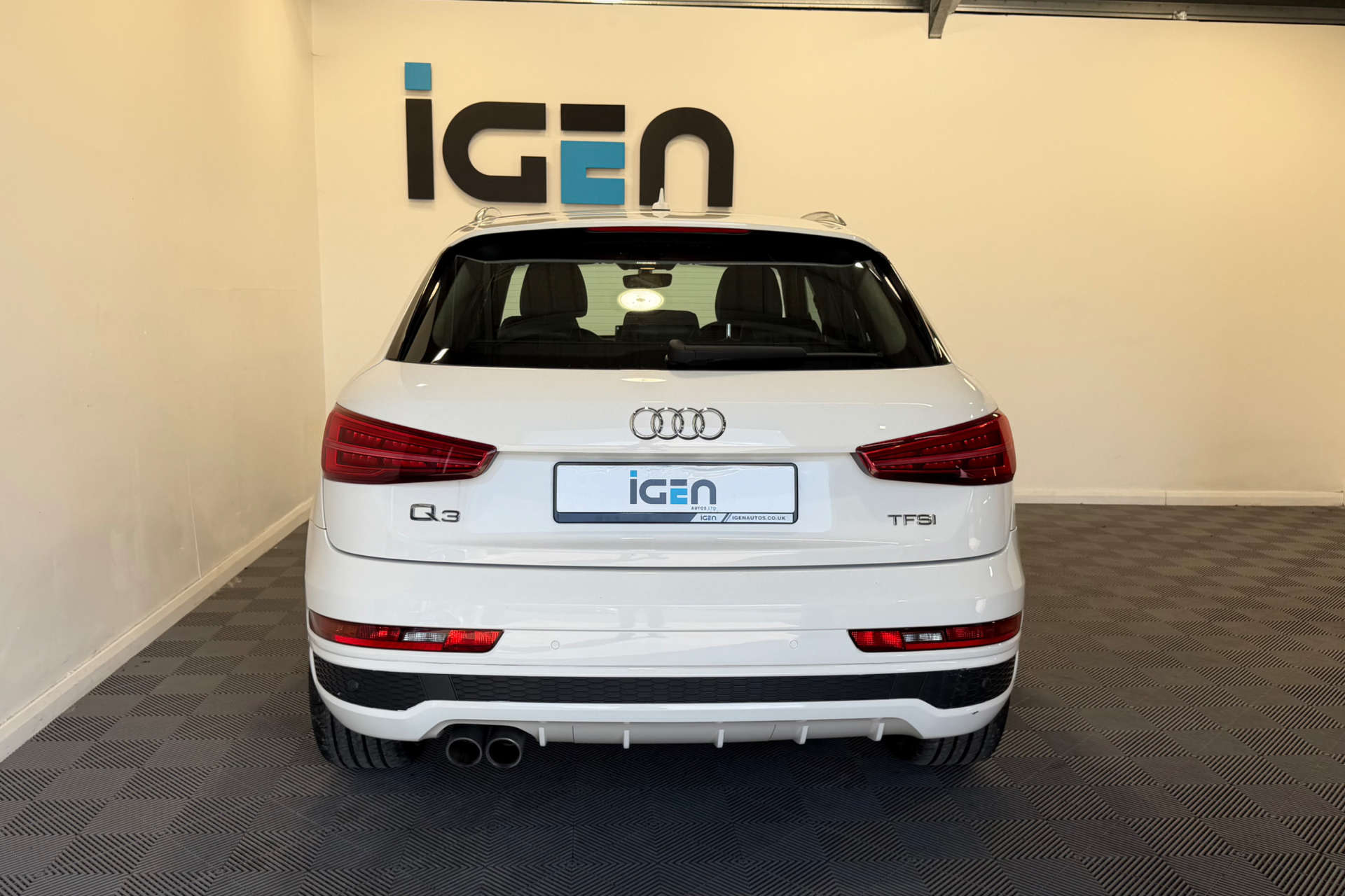2017 Audi Q3 1.4 Q3 S Line Edition TFSI 5dr - vehicle photo 10 for sale on PureCar