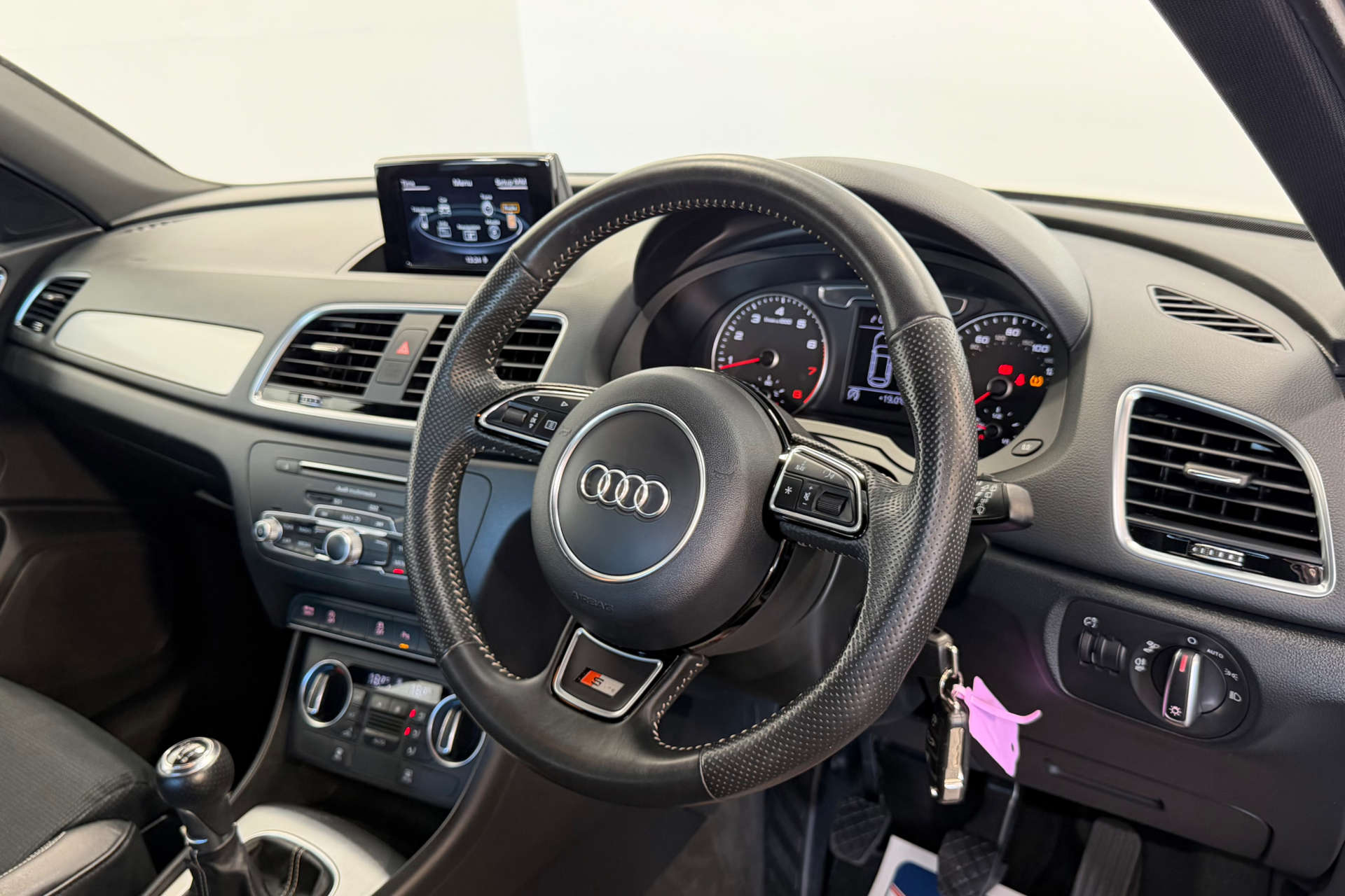 2017 Audi Q3 1.4 Q3 S Line Edition TFSI 5dr - vehicle photo 21 for sale on PureCar