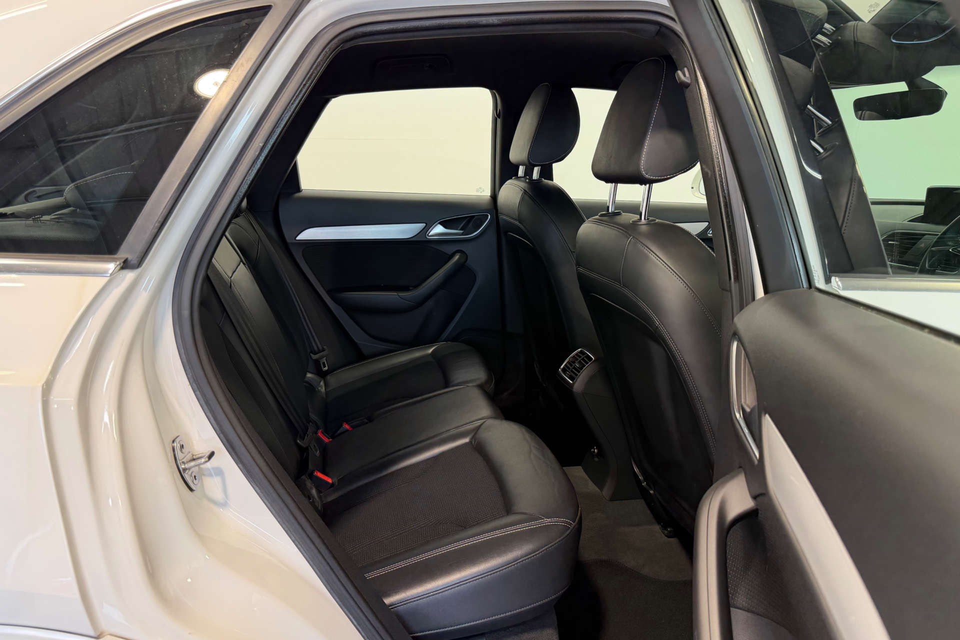 2017 Audi Q3 1.4 Q3 S Line Edition TFSI 5dr - vehicle photo 27 for sale on PureCar