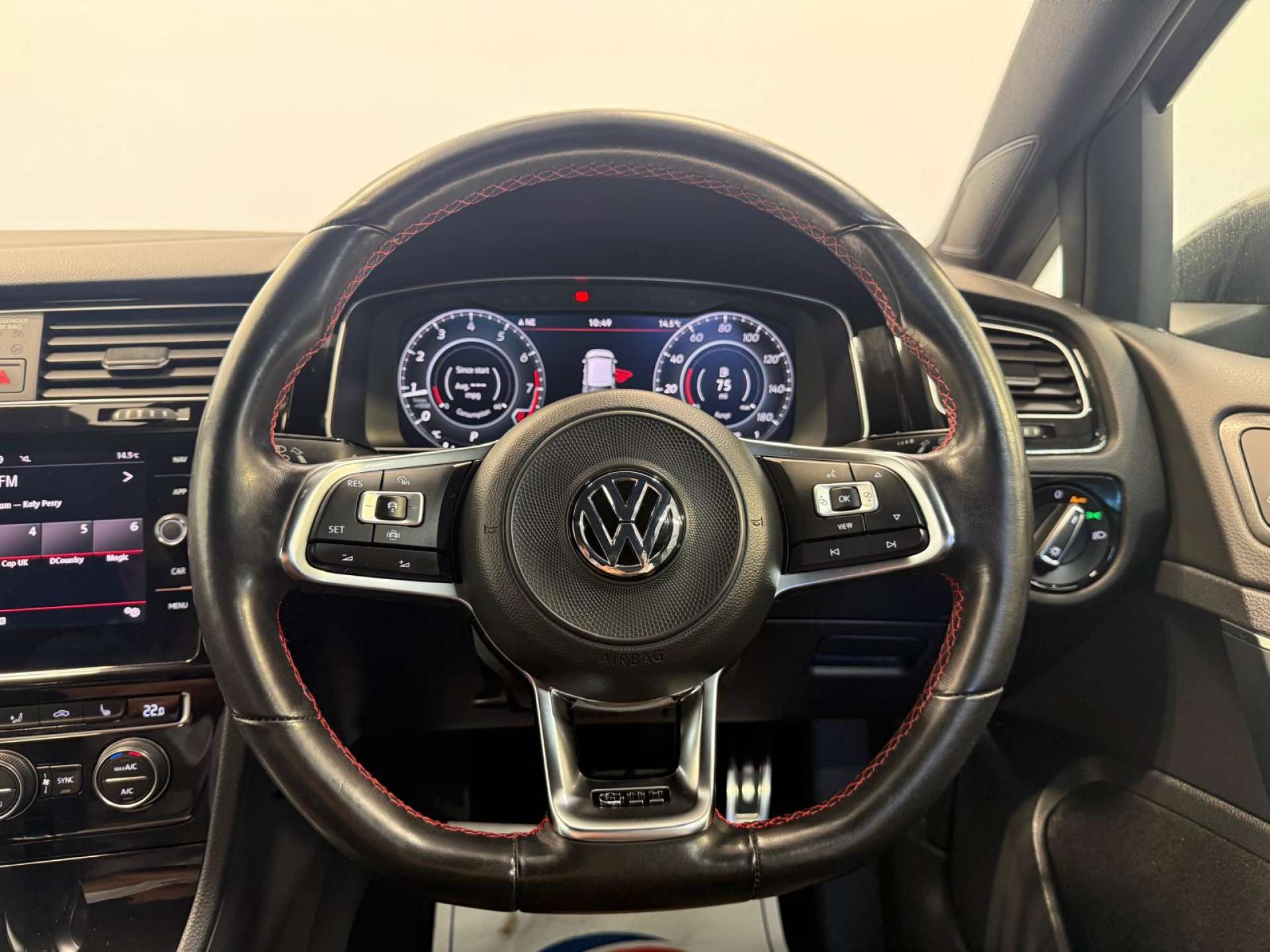 2020 Volkswagen GOLF 2.0 Golf GTi Performance TSi Semi-Auto 5dr - vehicle photo 10 for sale on PureCar