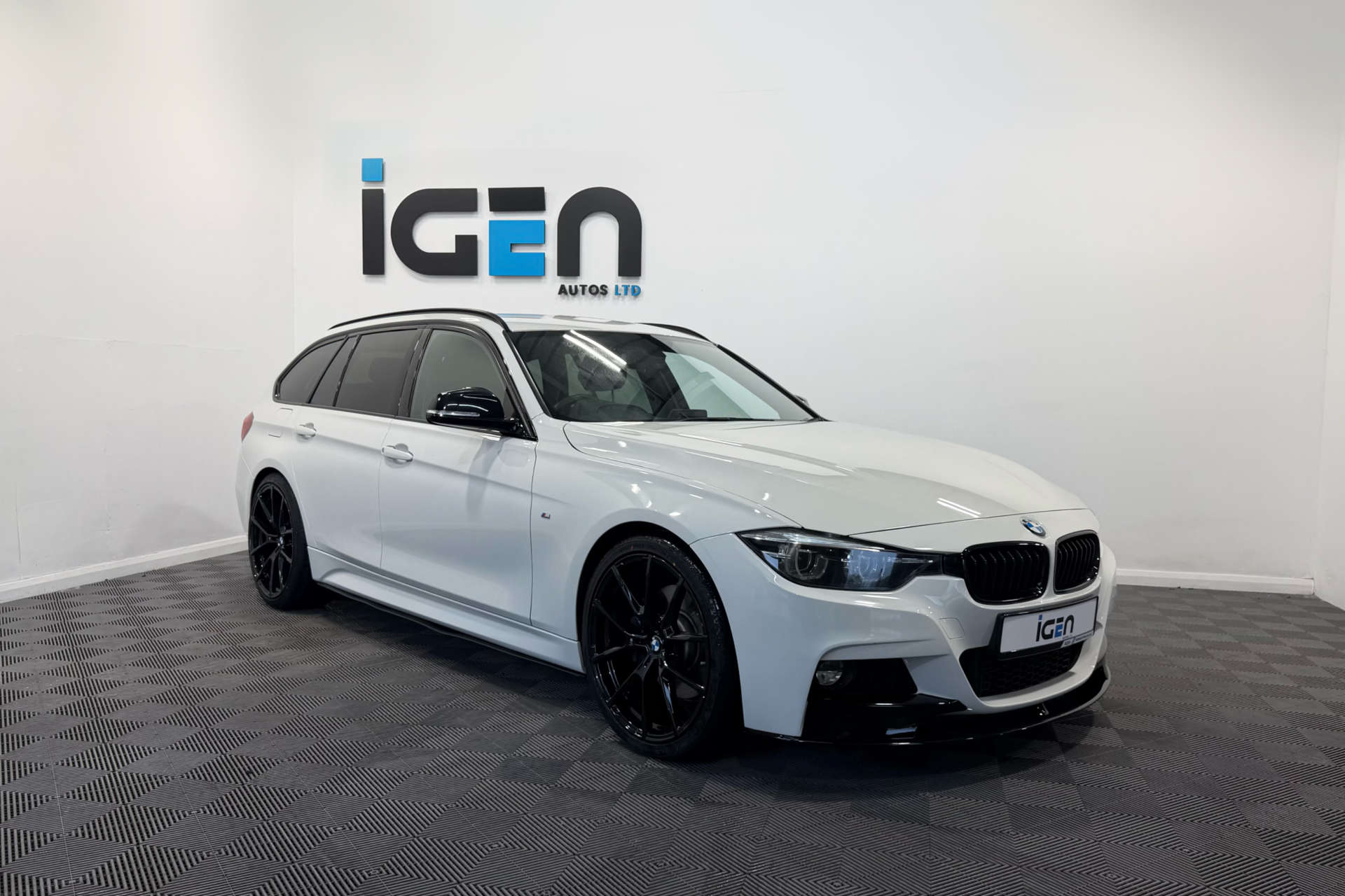 2019 BMW 3 SERIES 2.0 320d M Sport Shadow Edition Auto 5dr - vehicle photo 3 for sale on PureCar