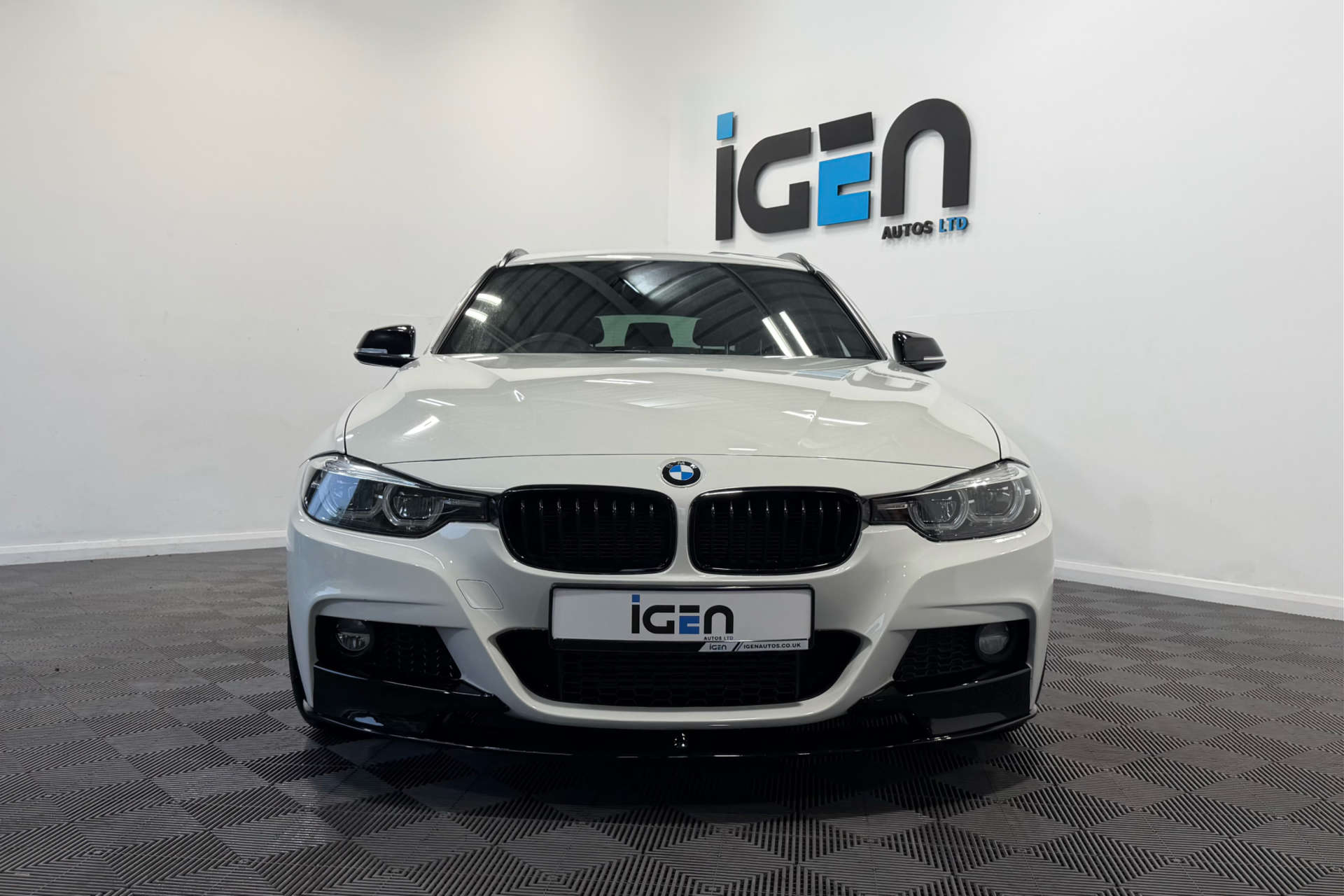 2019 BMW 3 SERIES 2.0 320d M Sport Shadow Edition Auto 5dr - vehicle photo 8 for sale on PureCar