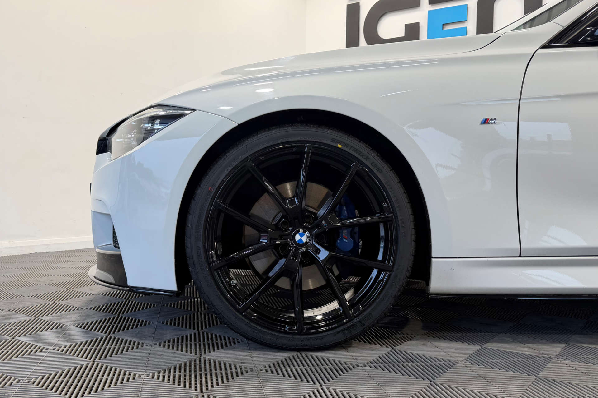 2019 BMW 3 SERIES 2.0 320d M Sport Shadow Edition Auto 5dr - vehicle photo 11 for sale on PureCar