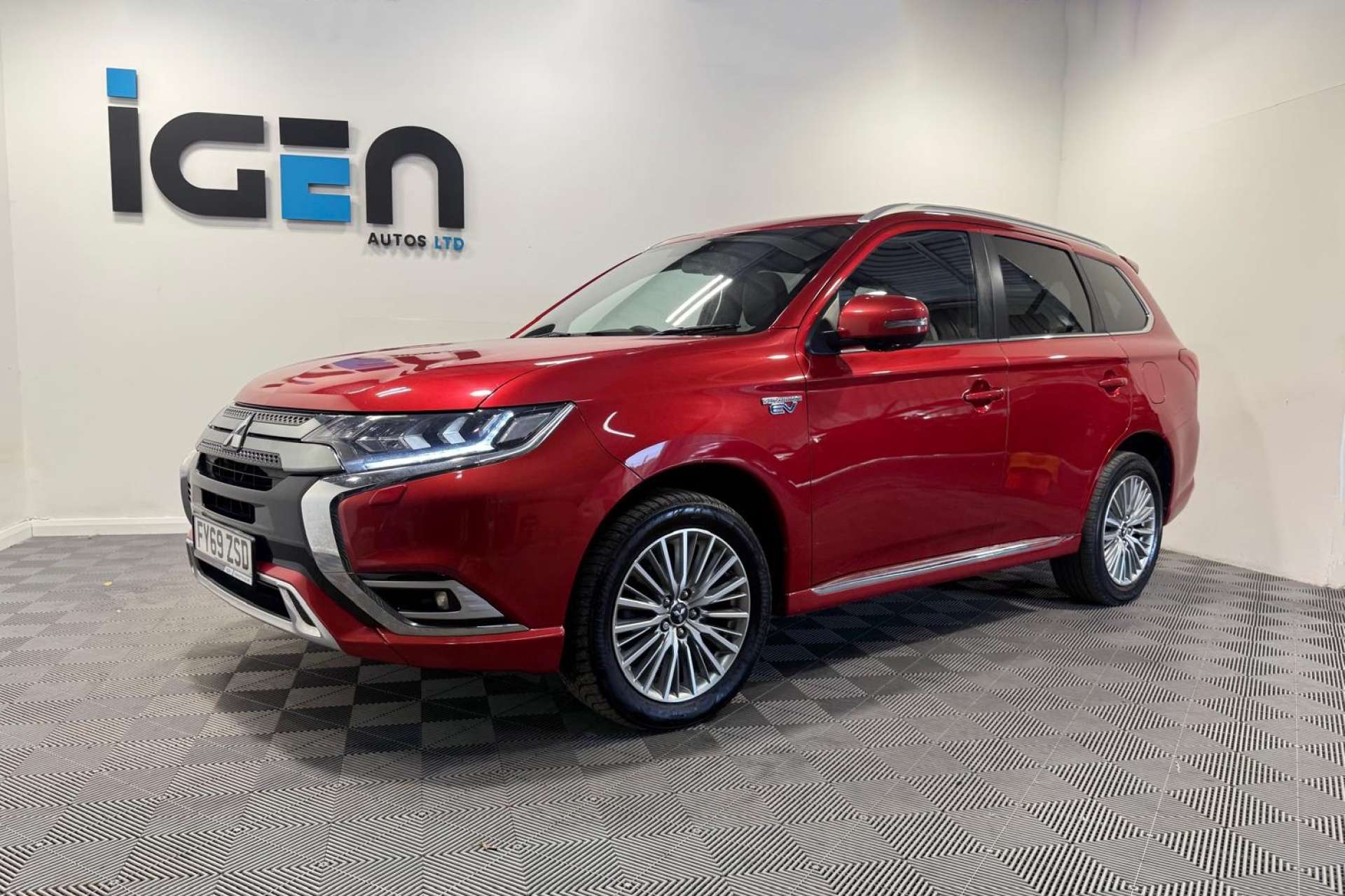 MITSUBISHI OUTLANDER 2019
