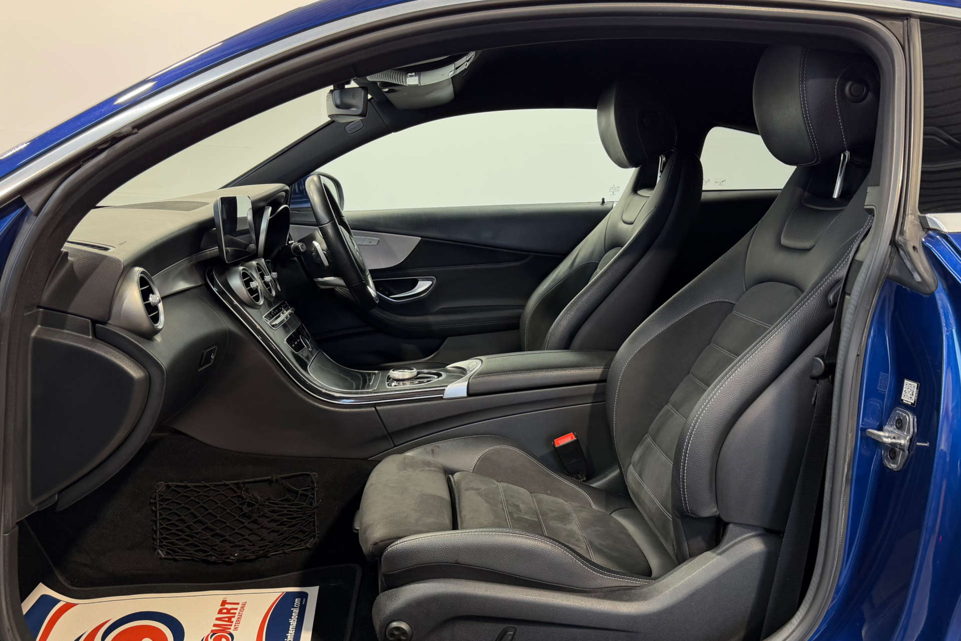 2020 MERCEDES C-CLASS 2.0 C 300 AMG Line D Auto 2dr - vehicle photo 15 for sale on PureCar
