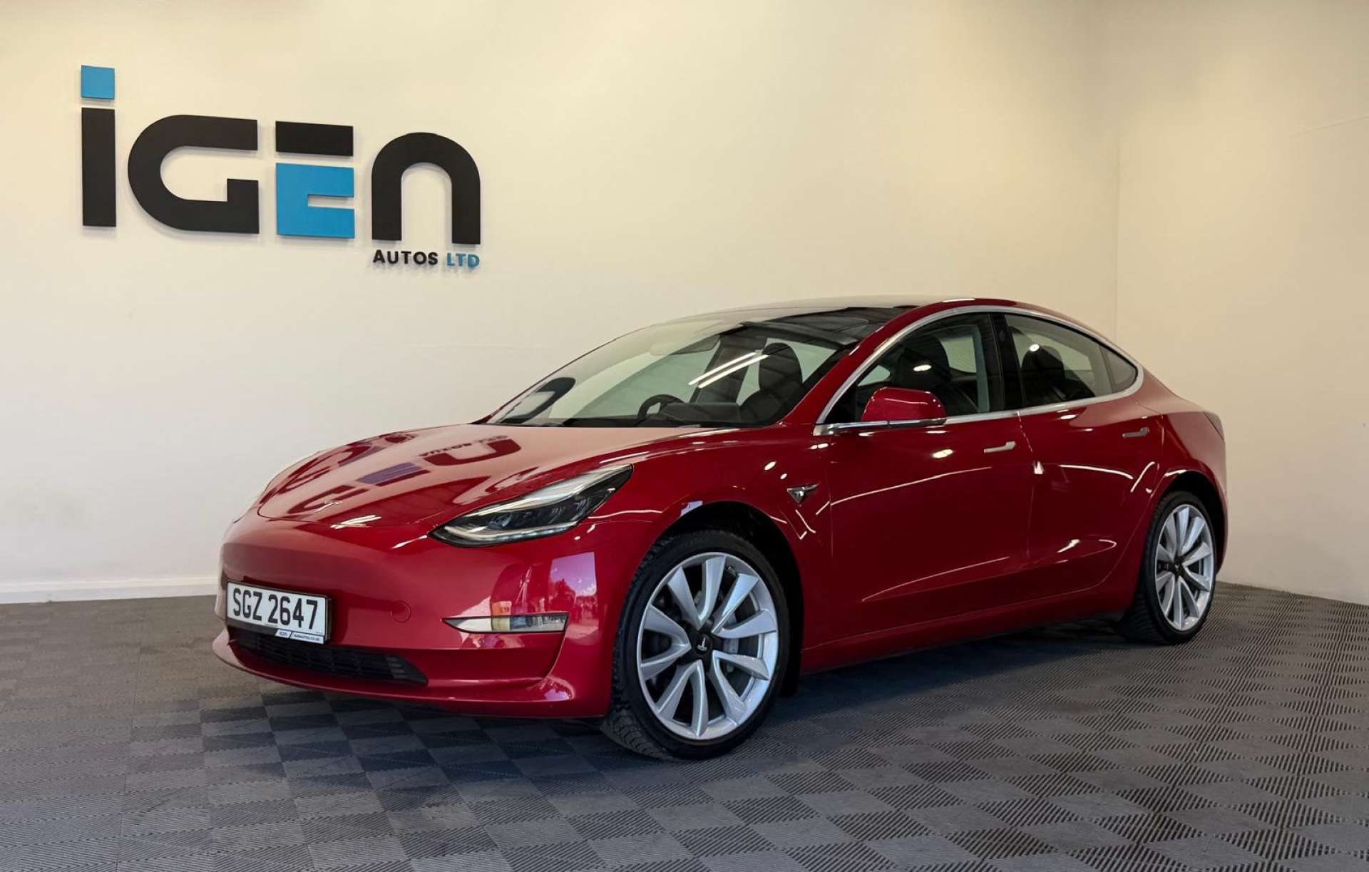 TESLA MODEL 3 2020