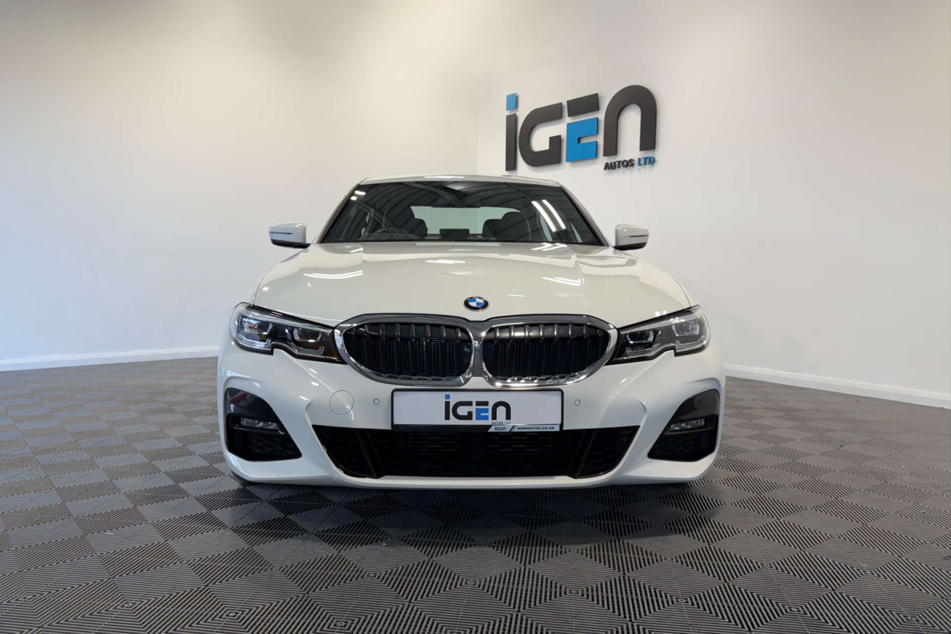 2019 BMW 3 SERIES 2.0 320d M Sport 4dr - vehicle photo 8 for sale on PureCar