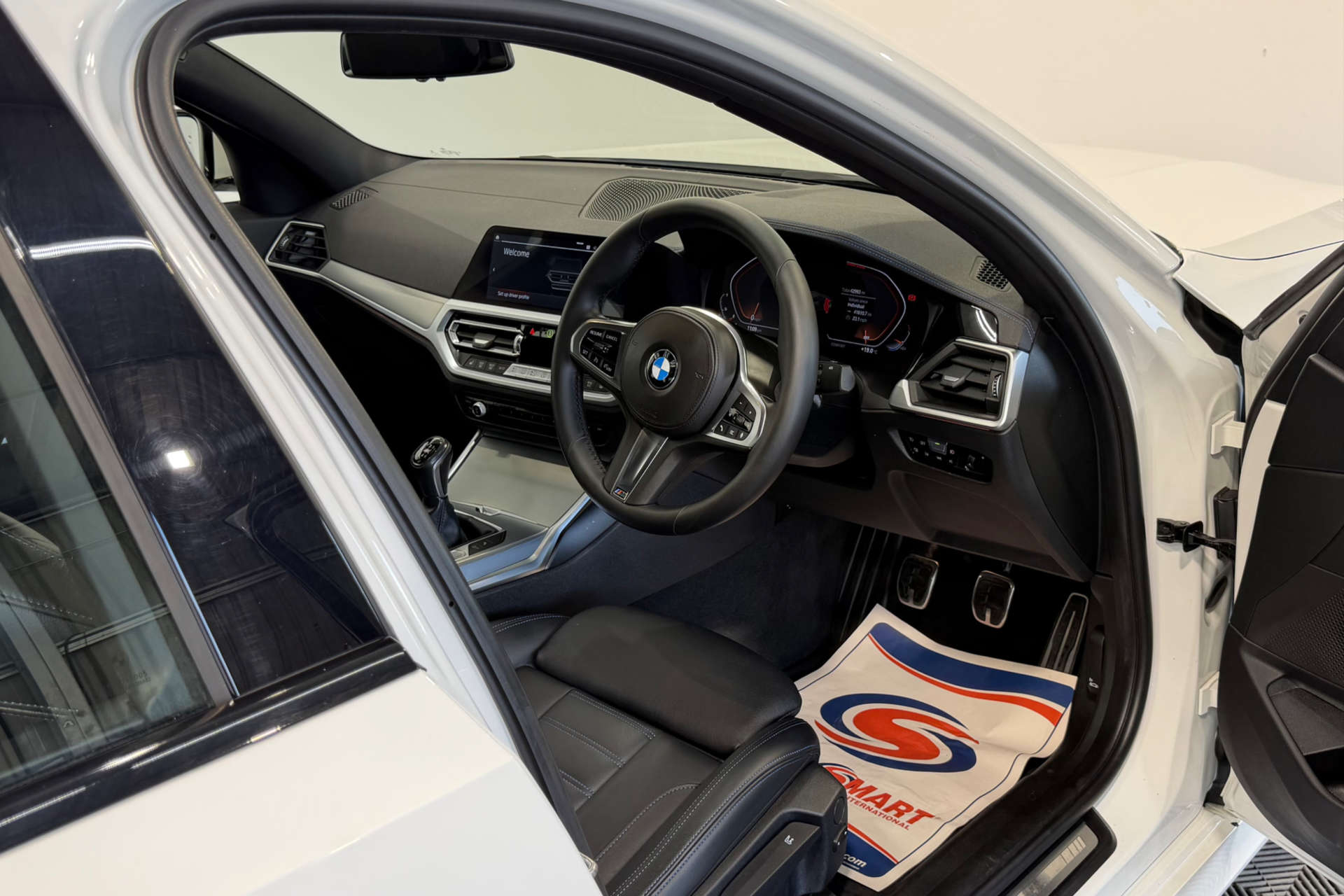 2019 BMW 3 SERIES 2.0 320d M Sport 4dr - vehicle photo 14 for sale on PureCar
