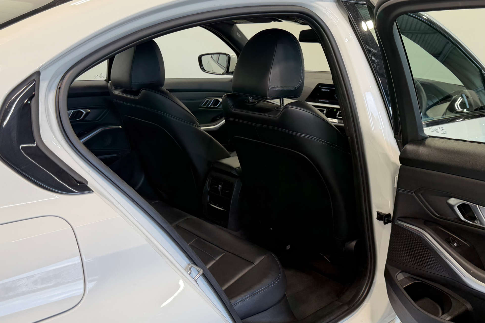 2019 BMW 3 SERIES 2.0 320d M Sport 4dr - vehicle photo 26 for sale on PureCar