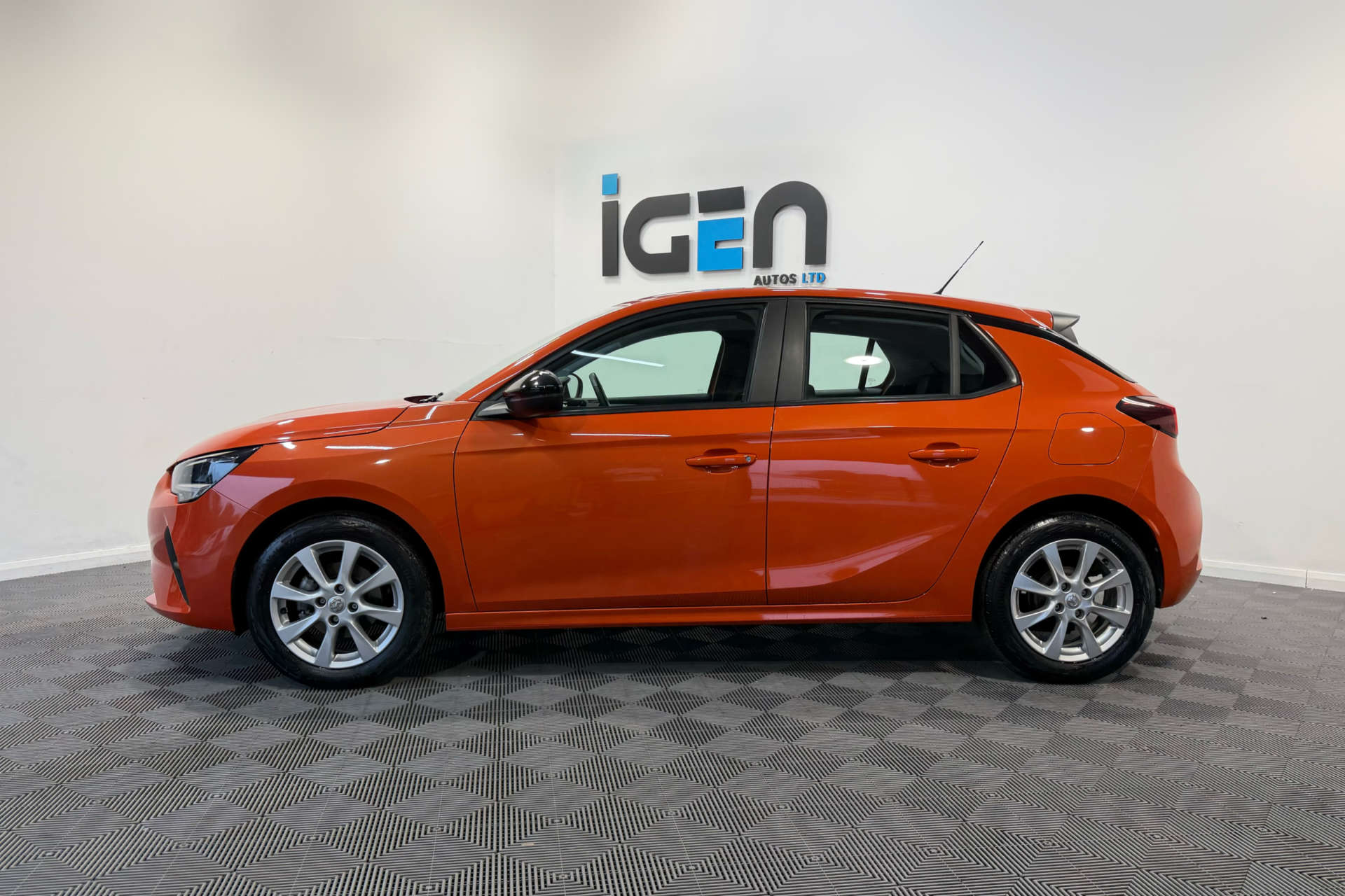 2022 Vauxhall CORSA 1.2 Corsa Design 5dr - vehicle photo 4 for sale on PureCar