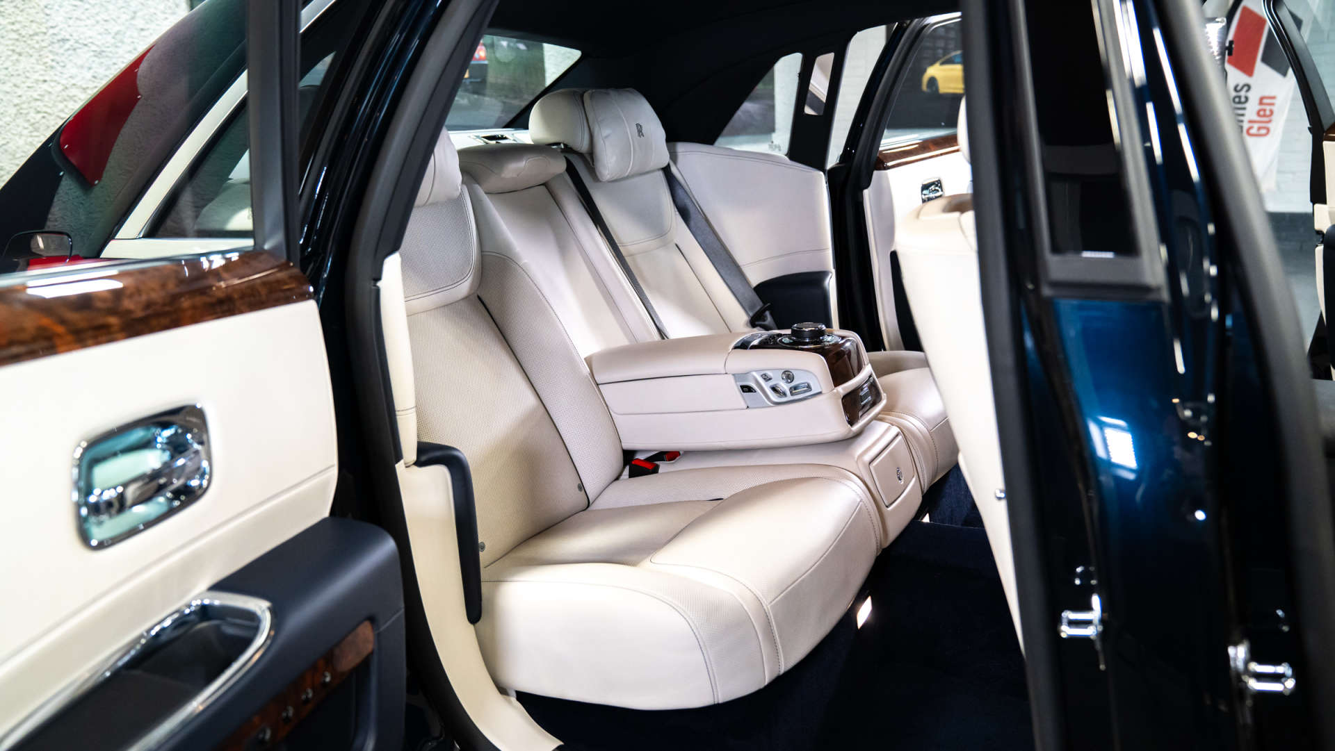 ROLLS ROYCE GHOST 6.6 Ghost V12 SWB Auto 4dr #11