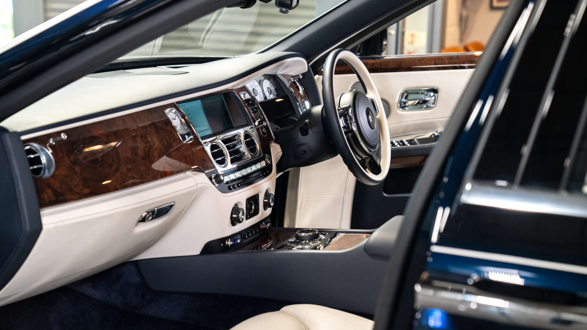 ROLLS ROYCE GHOST 6.6 Ghost V12 SWB Auto 4dr #15