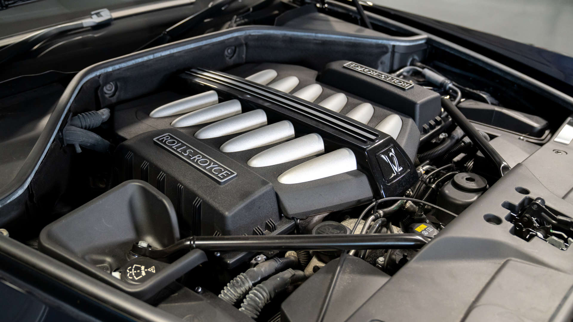 ROLLS ROYCE GHOST 6.6 Ghost V12 SWB Auto 4dr #16
