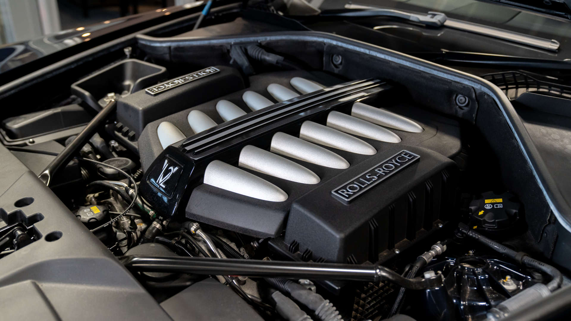 ROLLS ROYCE GHOST 6.6 Ghost V12 SWB Auto 4dr #17