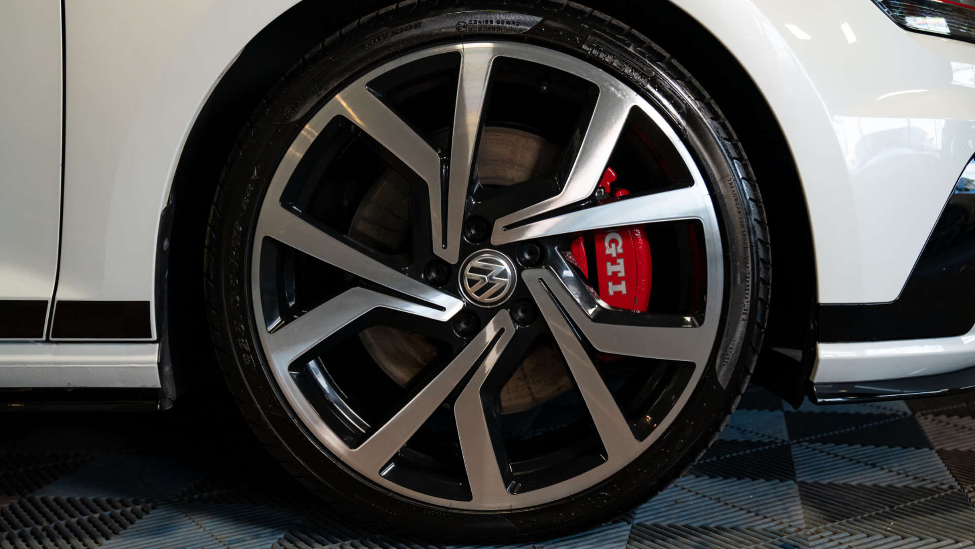 VOLKSWAGEN GOLF 2.0 Golf GTi Clubsport Edition 40 3dr #26