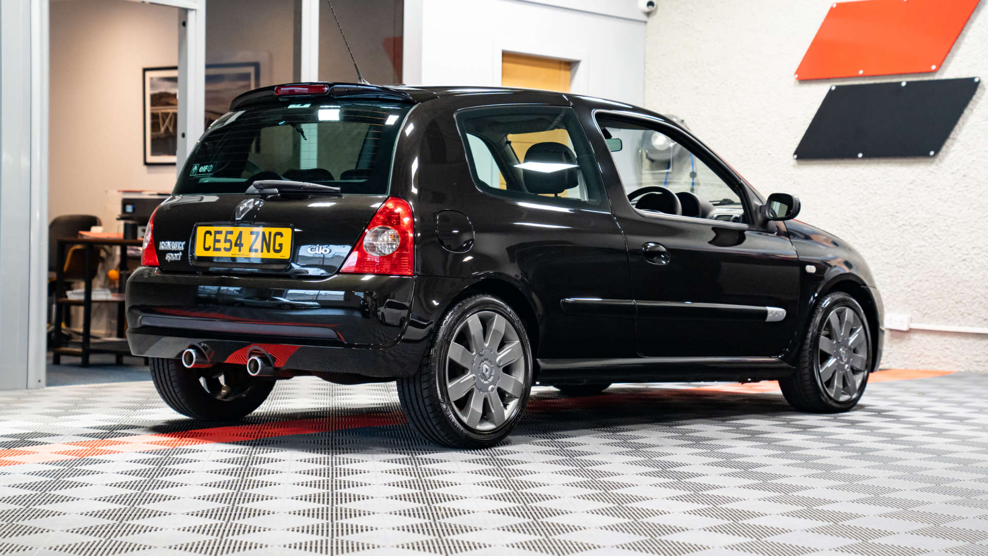 RENAULT CLIO 2.0 Clio Renault Sport 182 16v 3dr #1