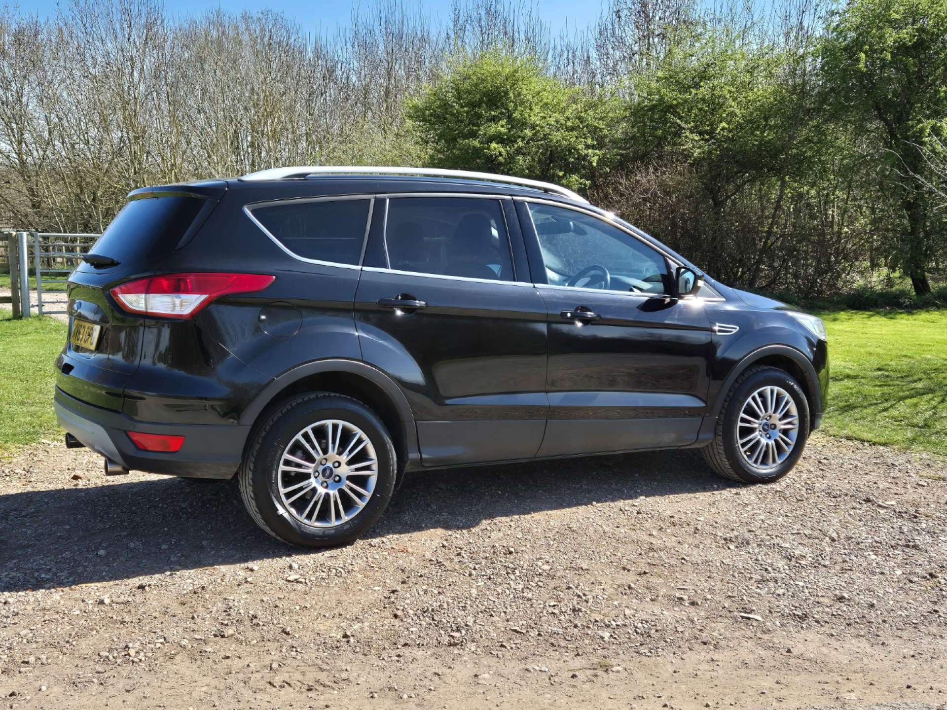 FORD KUGA 2.0 Kuga Titanium 4x2 TDCi 5dr #3
