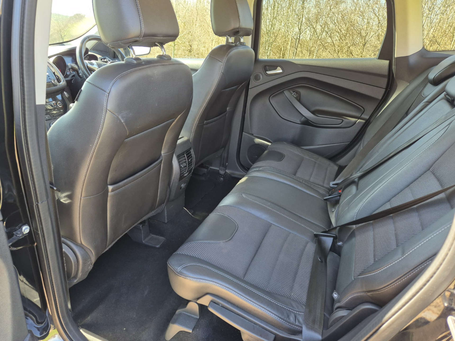 FORD KUGA 2.0 Kuga Titanium 4x2 TDCi 5dr #15