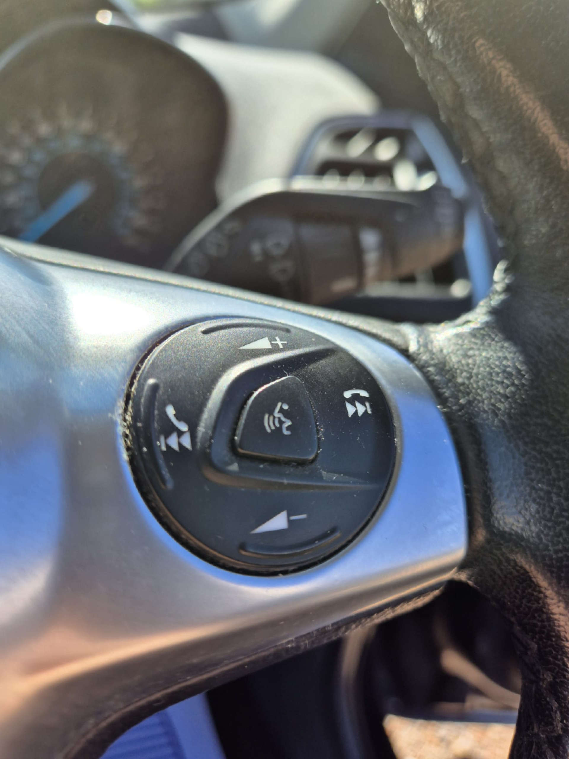 FORD KUGA 2.0 Kuga Titanium 4x2 TDCi 5dr #27