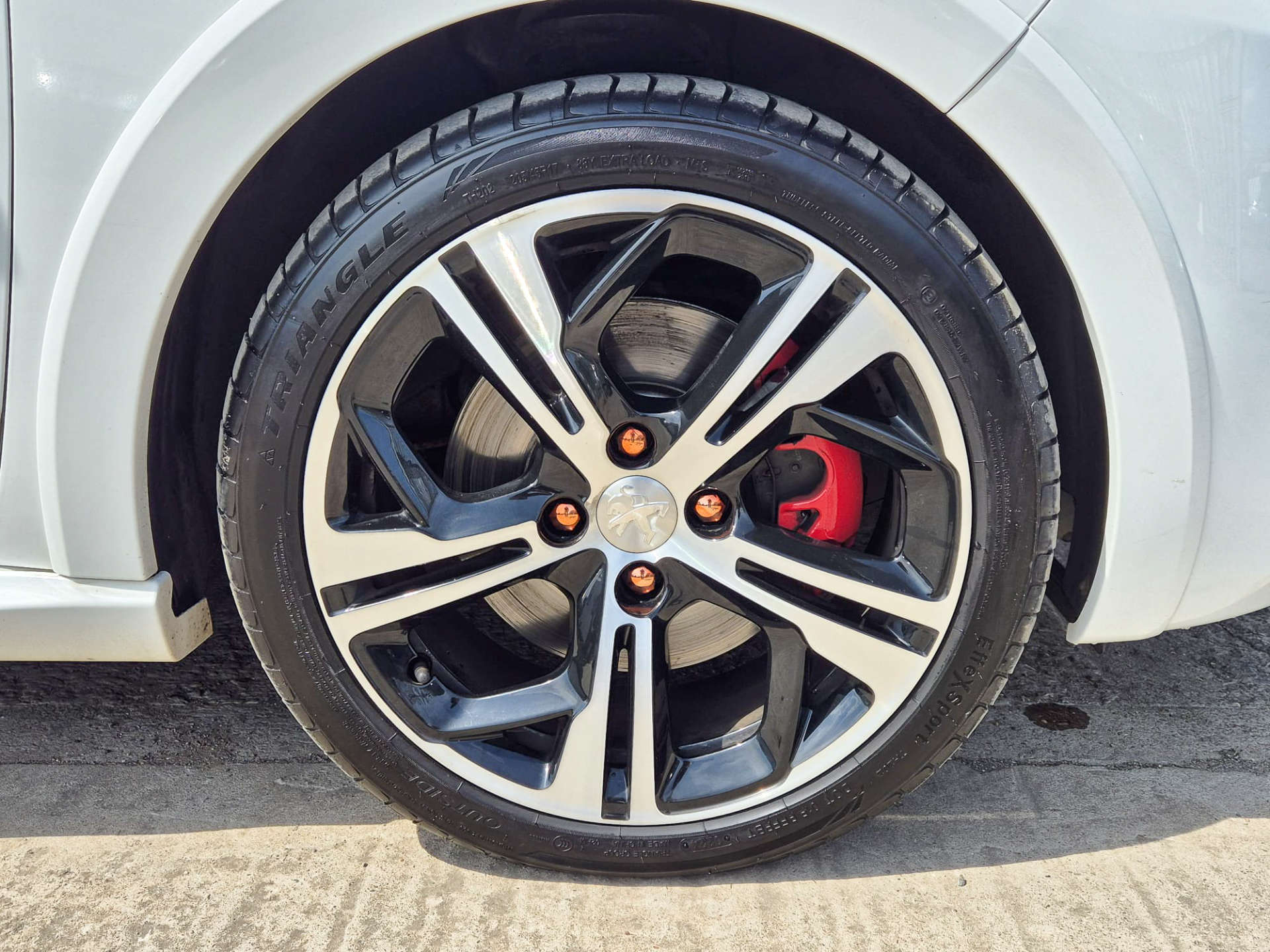 PEUGEOT 208 1.6 208 GTi Prestige THP 3dr #32